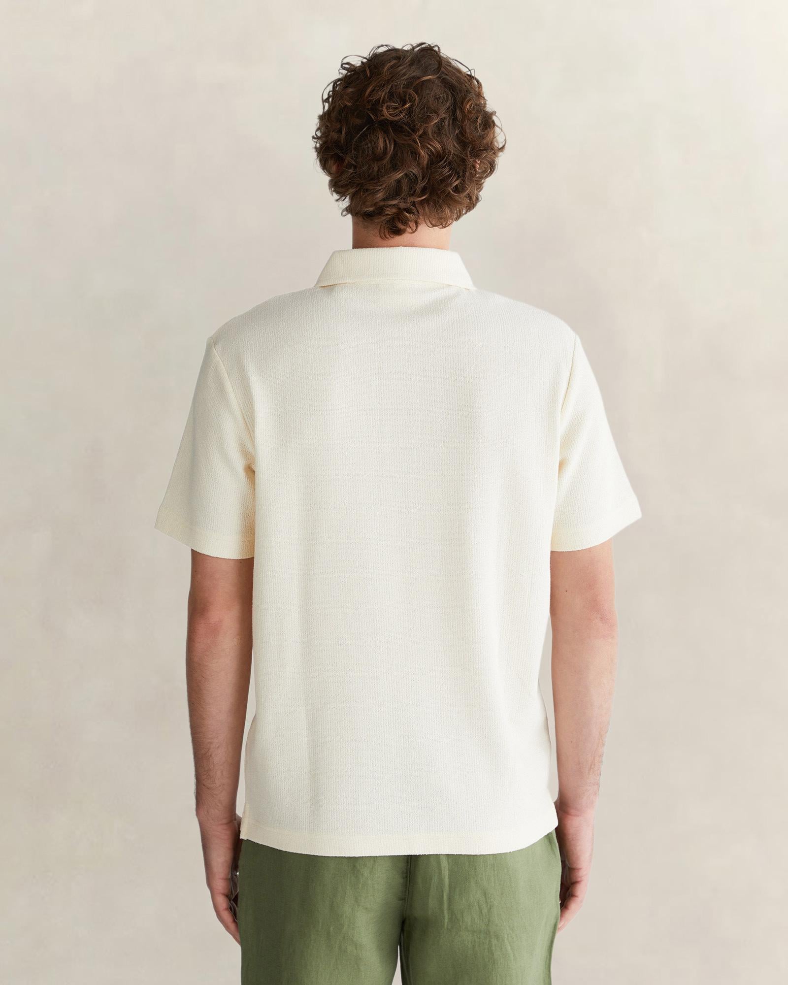 GANT Erkek Krem Regular Fit Yarım Fermuarlı Logolu Polo Yaka T-Shirt