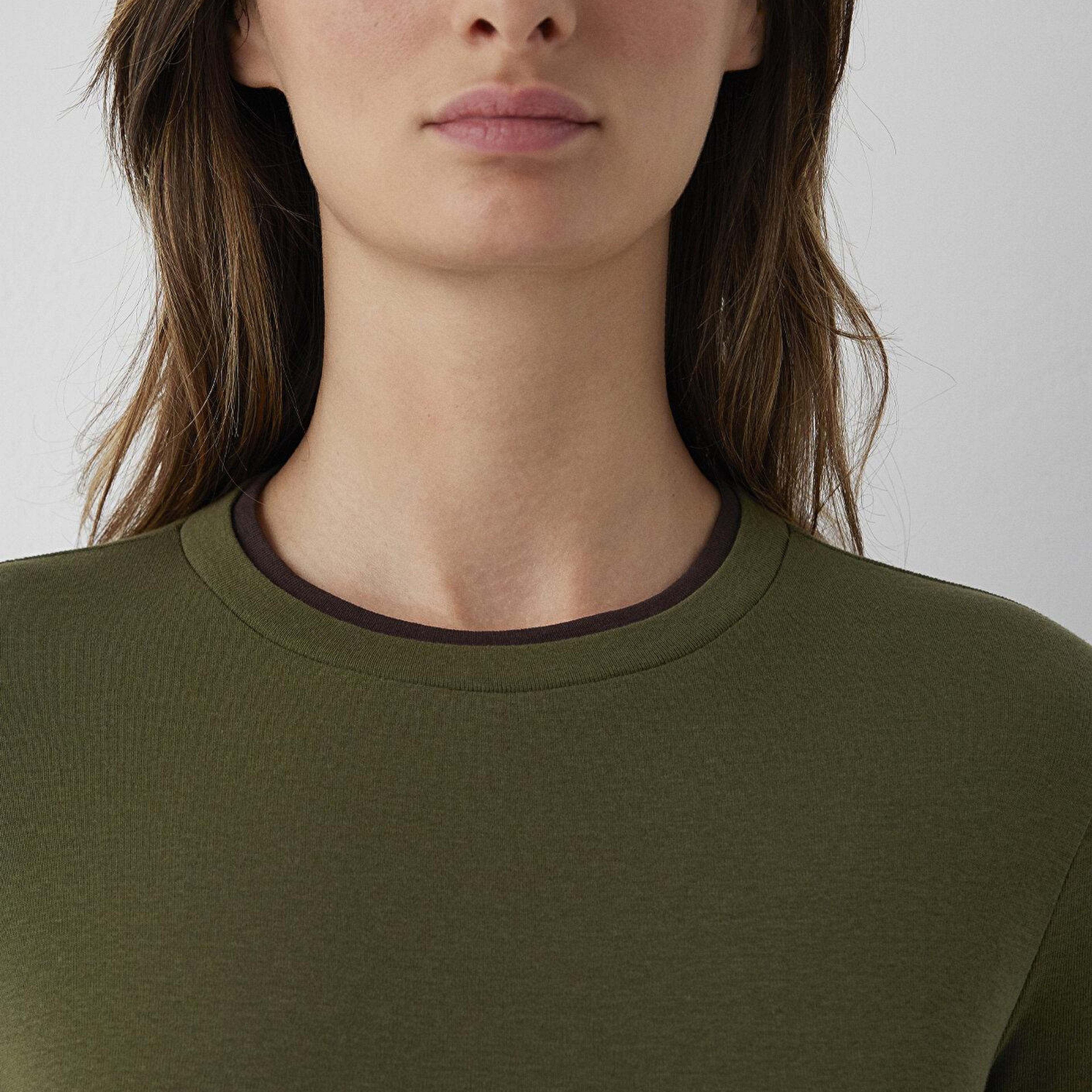 Mavi Çift Kat Görünümlü Haki Tişört Slim Fit / Dar Kesim 1614185-71543