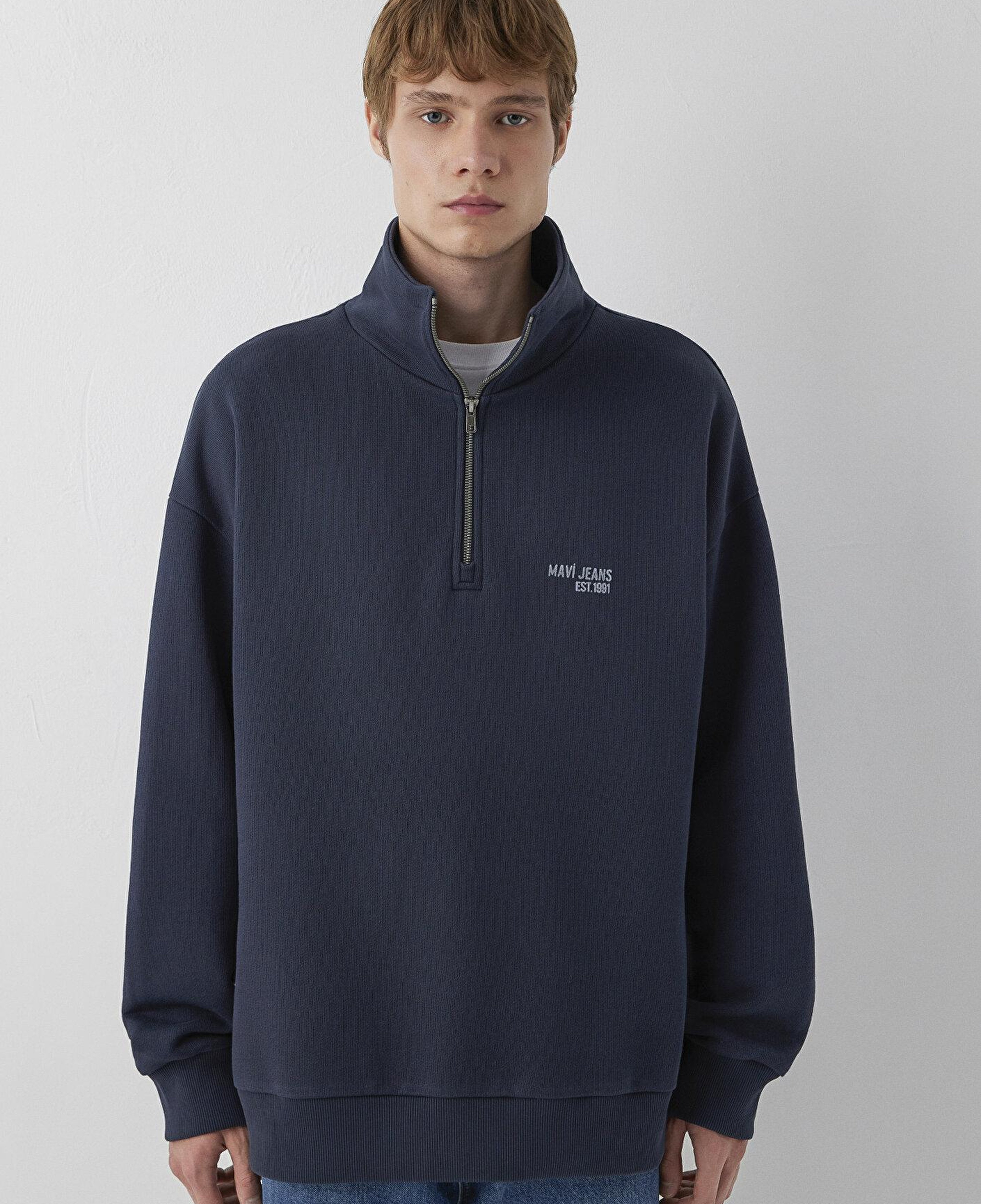 Mavi Mavi Logo Baskılı Yarı Fermuarlı Lacivert Sweatshirt 0S10678-70490