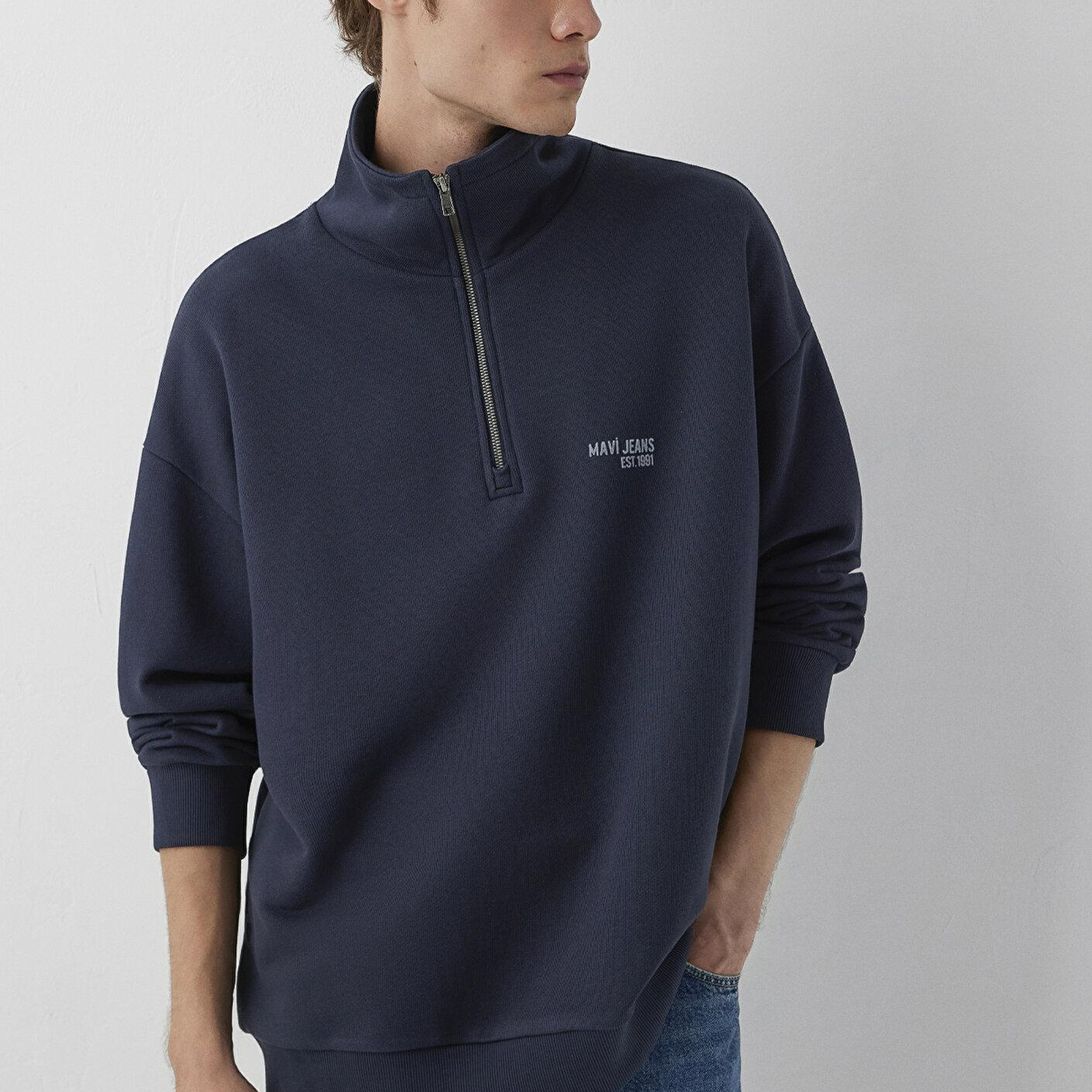 Mavi Mavi Logo Baskılı Yarı Fermuarlı Lacivert Sweatshirt 0S10678-70490