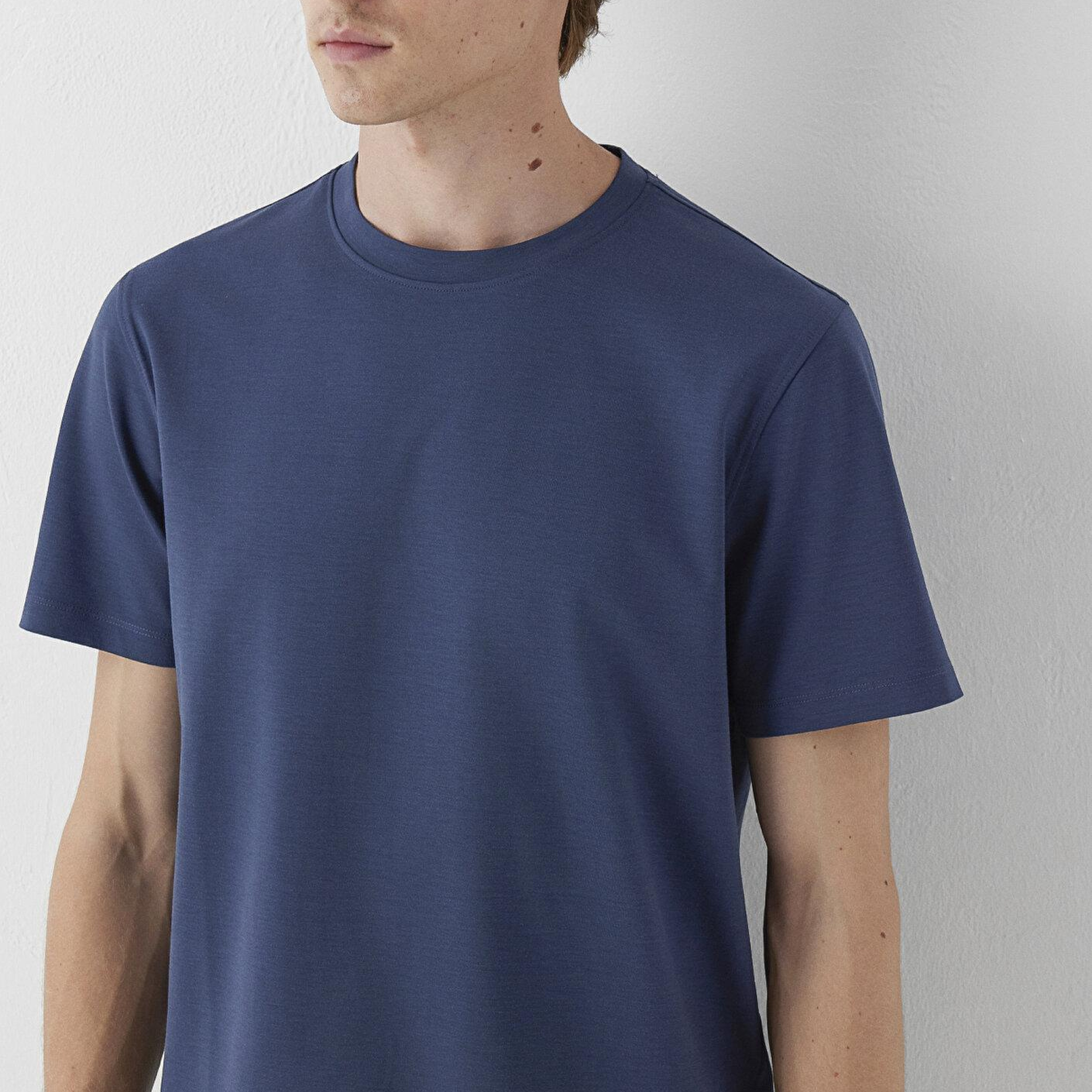 Mavi Lacivert Tişört Slim Fit / Dar Kesim 0620212-70494