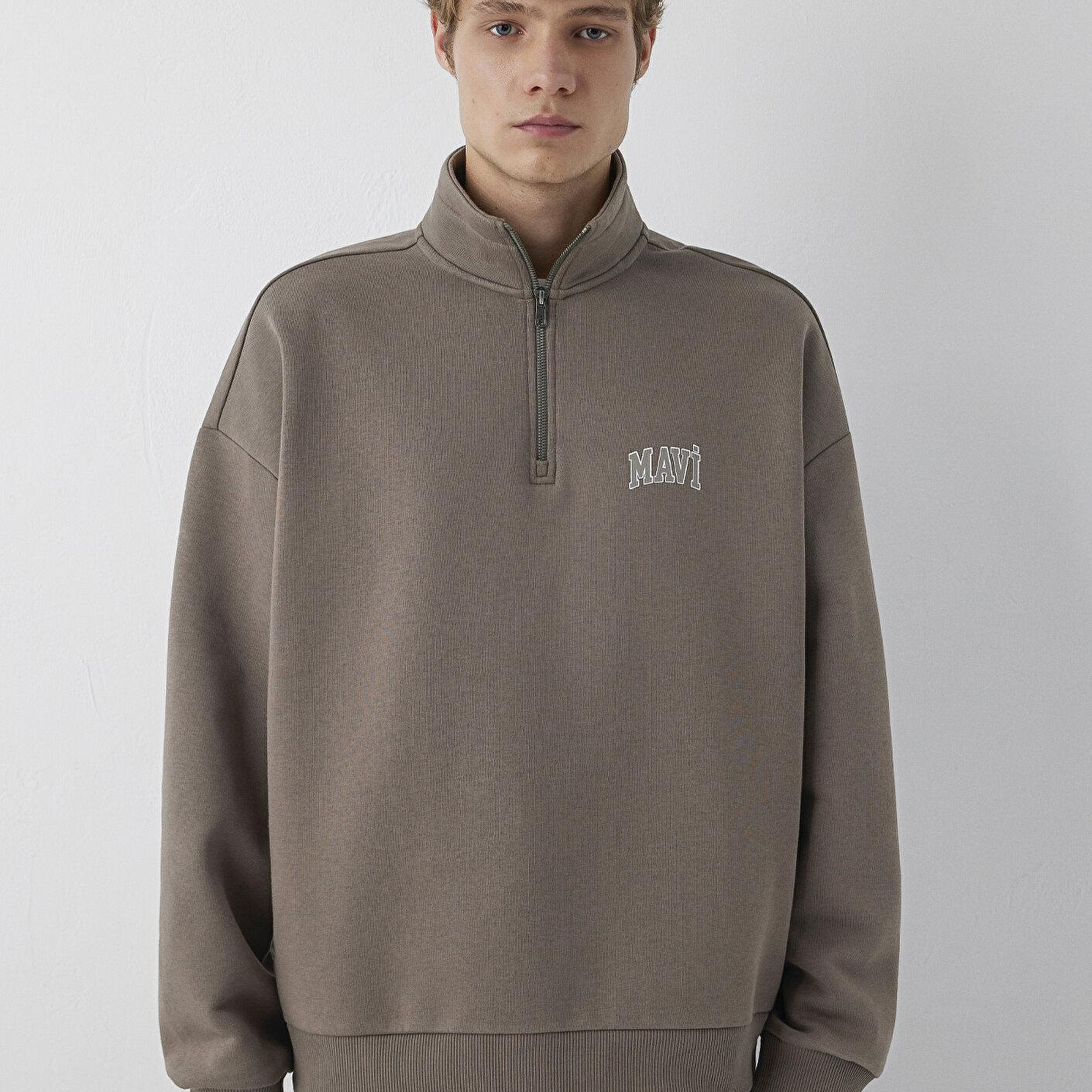 Mavi Mavi Logo Baskılı Yarı Fermuarlı Kahverengi Sweatshirt 0S10208-87875