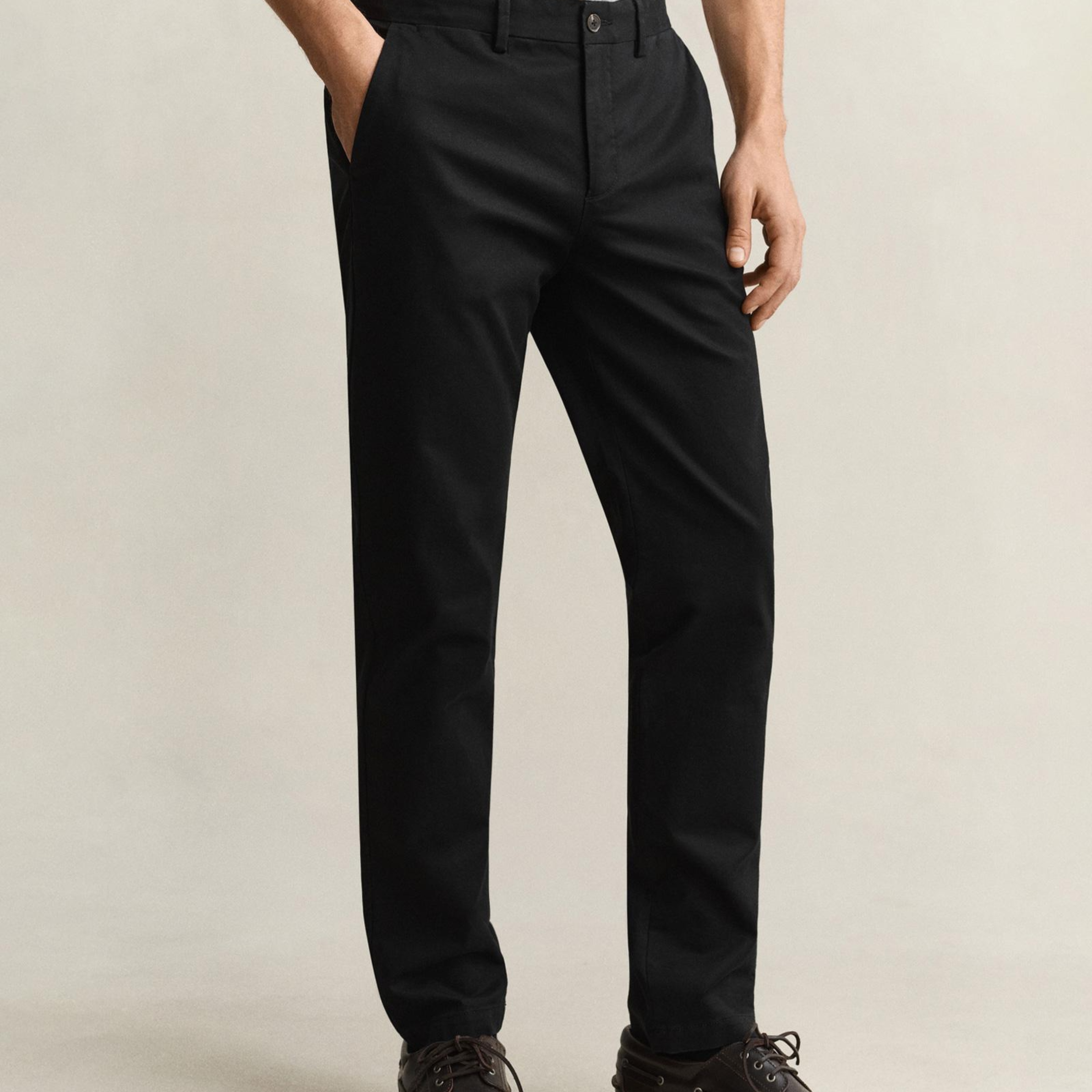 GANT Erkek Siyah Slim Fit Chino Pantolon