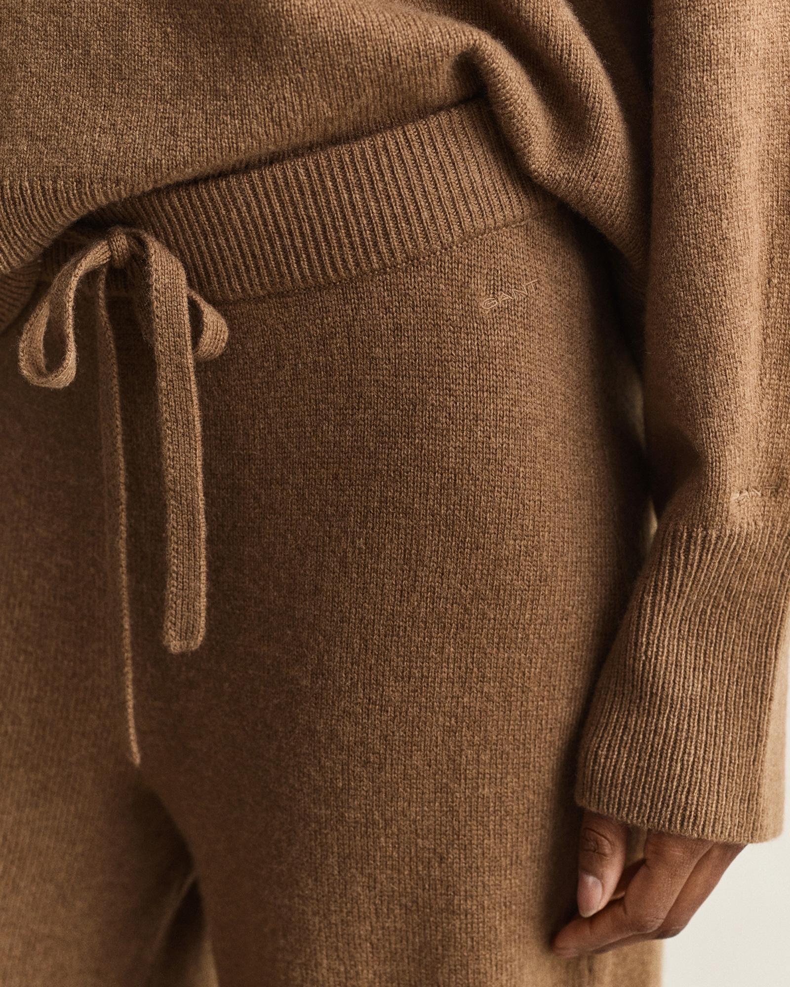GANT Kadın Kahverengi Straight Fit Pantolon