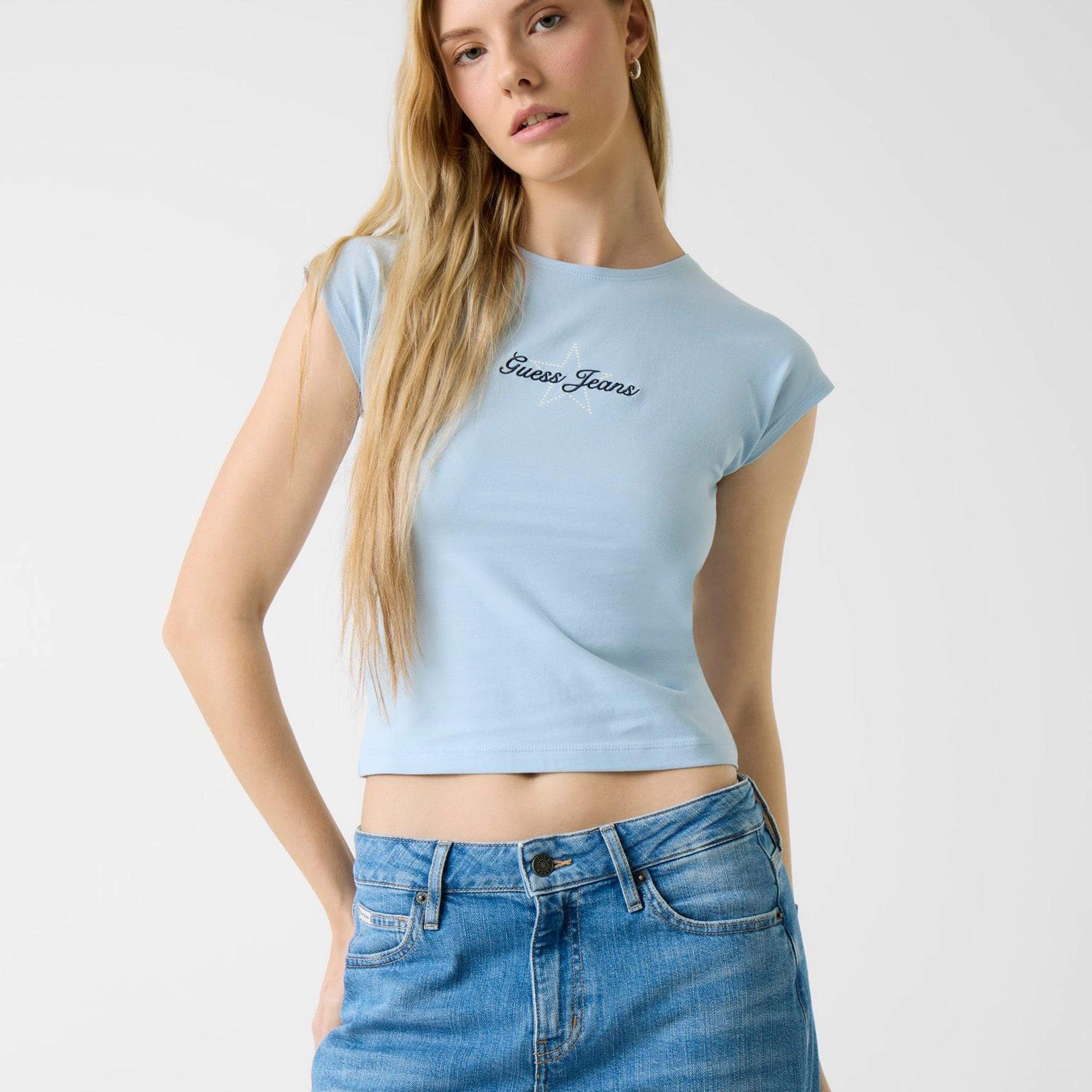 Guess Jeans Kadın Slim Fit T-Shirt