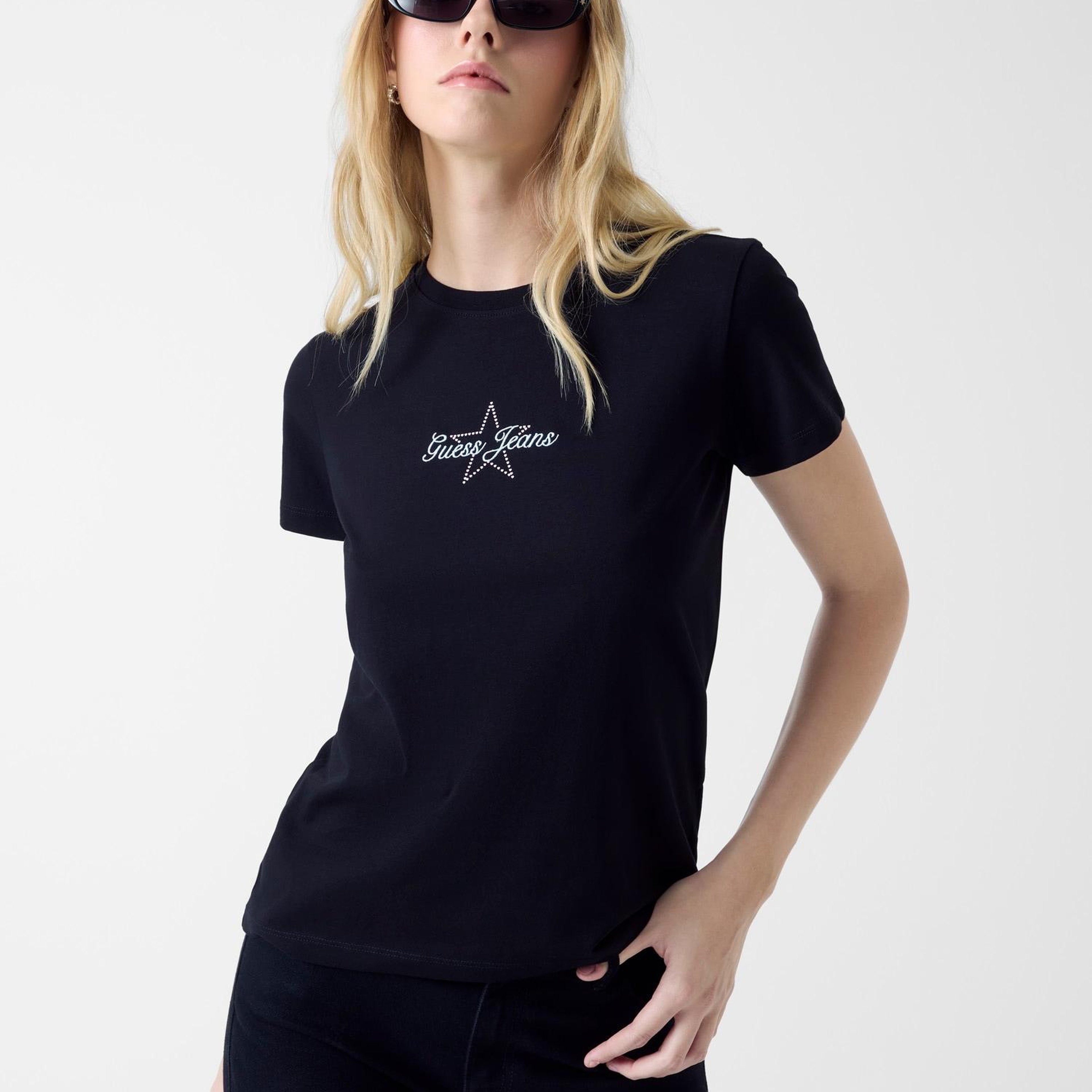 Guess Jeans Kadın Regular Fit T-Shirt