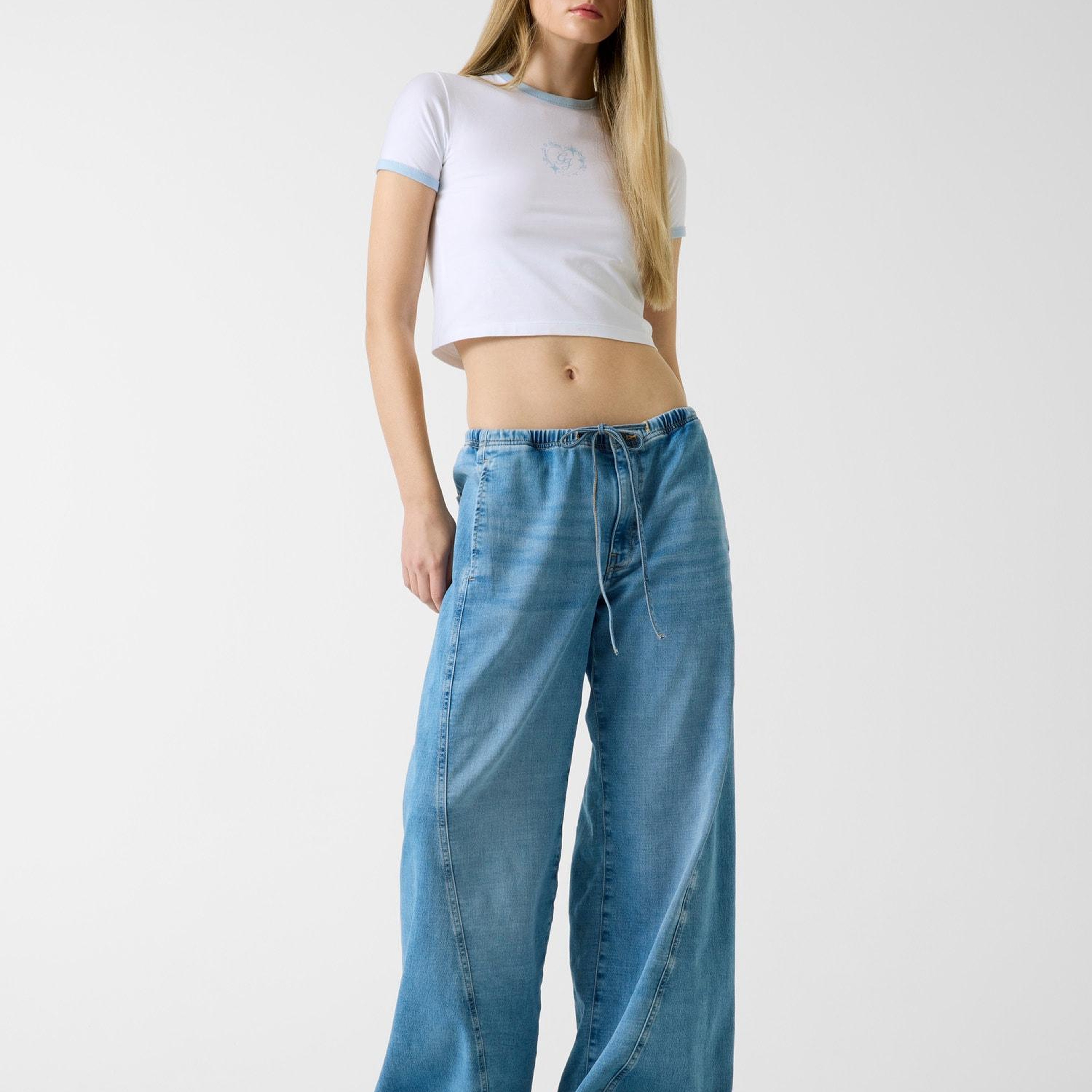 Guess Jeans Kadın Boxy Fit T-Shirt