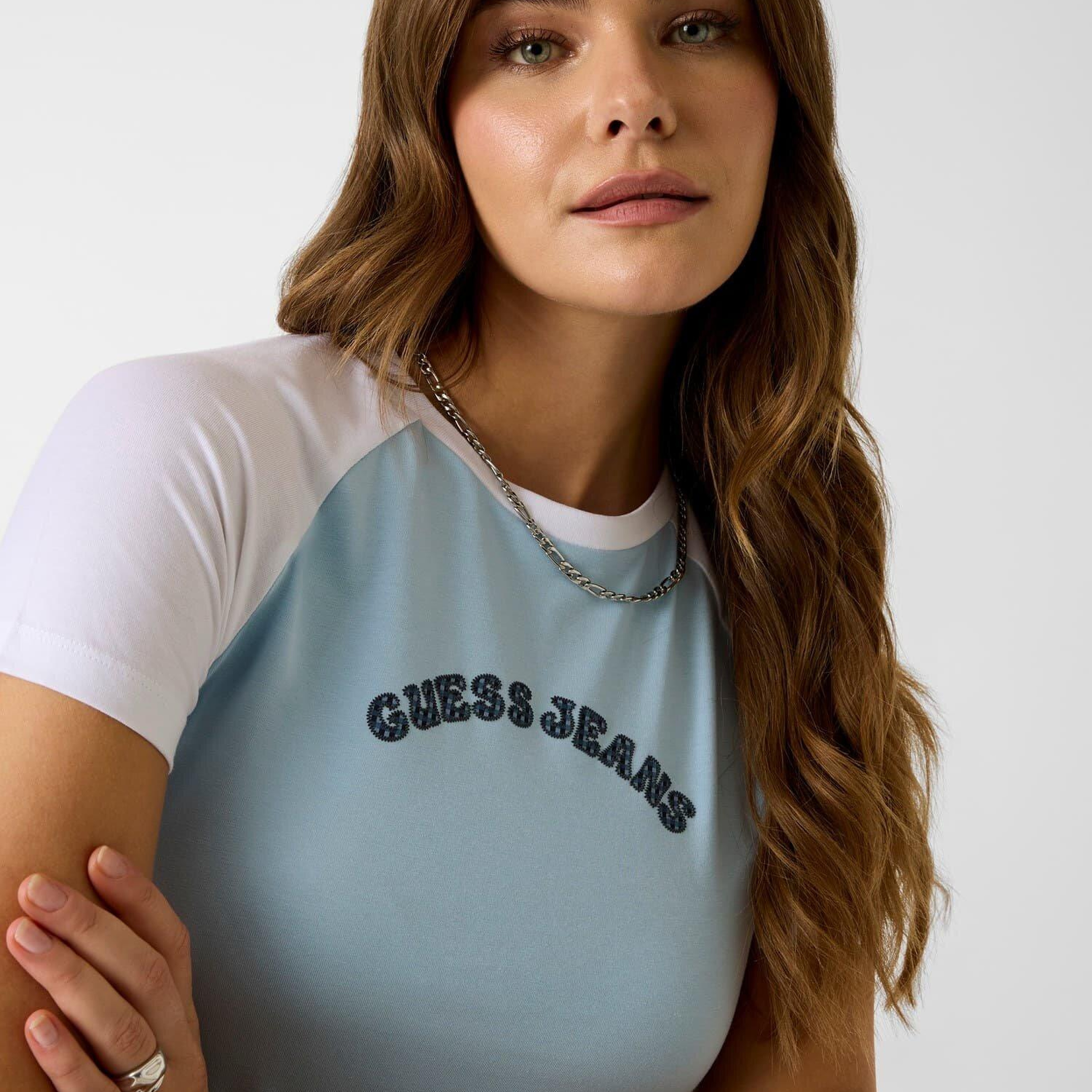 Guess Jeans Kadın Boxy Fit T-Shirt
