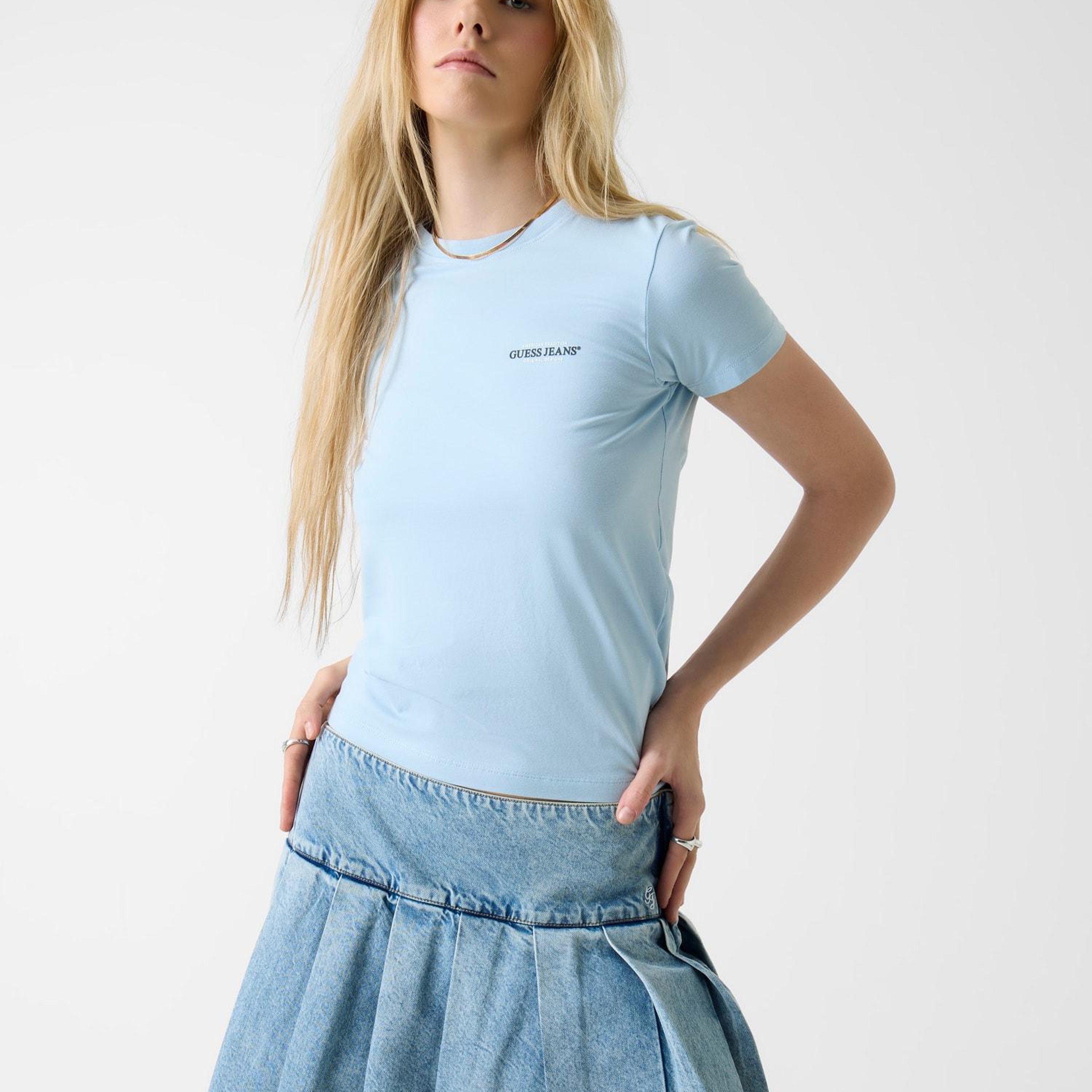 Guess Jeans Kadın Slim Fit T-Shirt