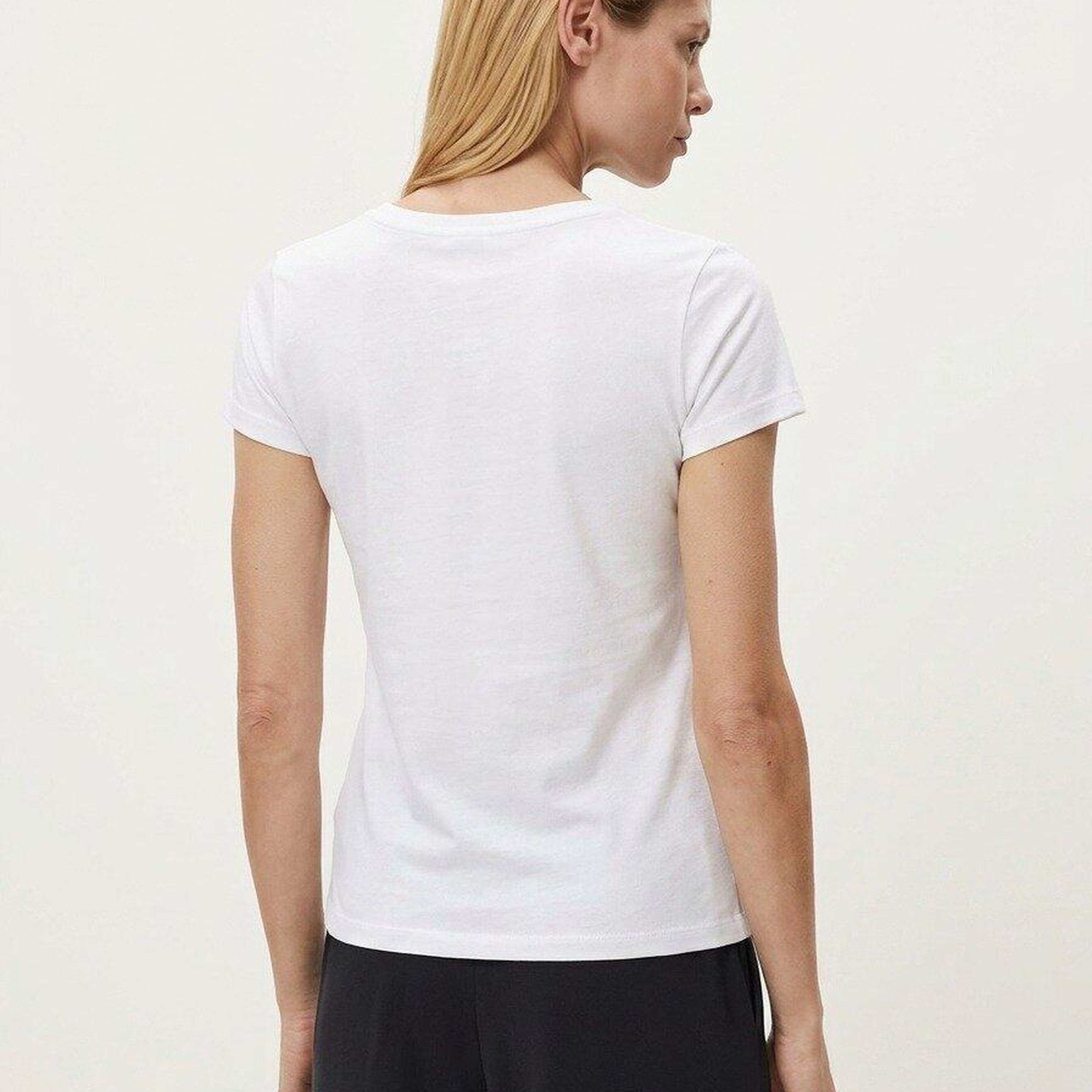 Kiara Kadın Aktif Slim Fit T-Shirt