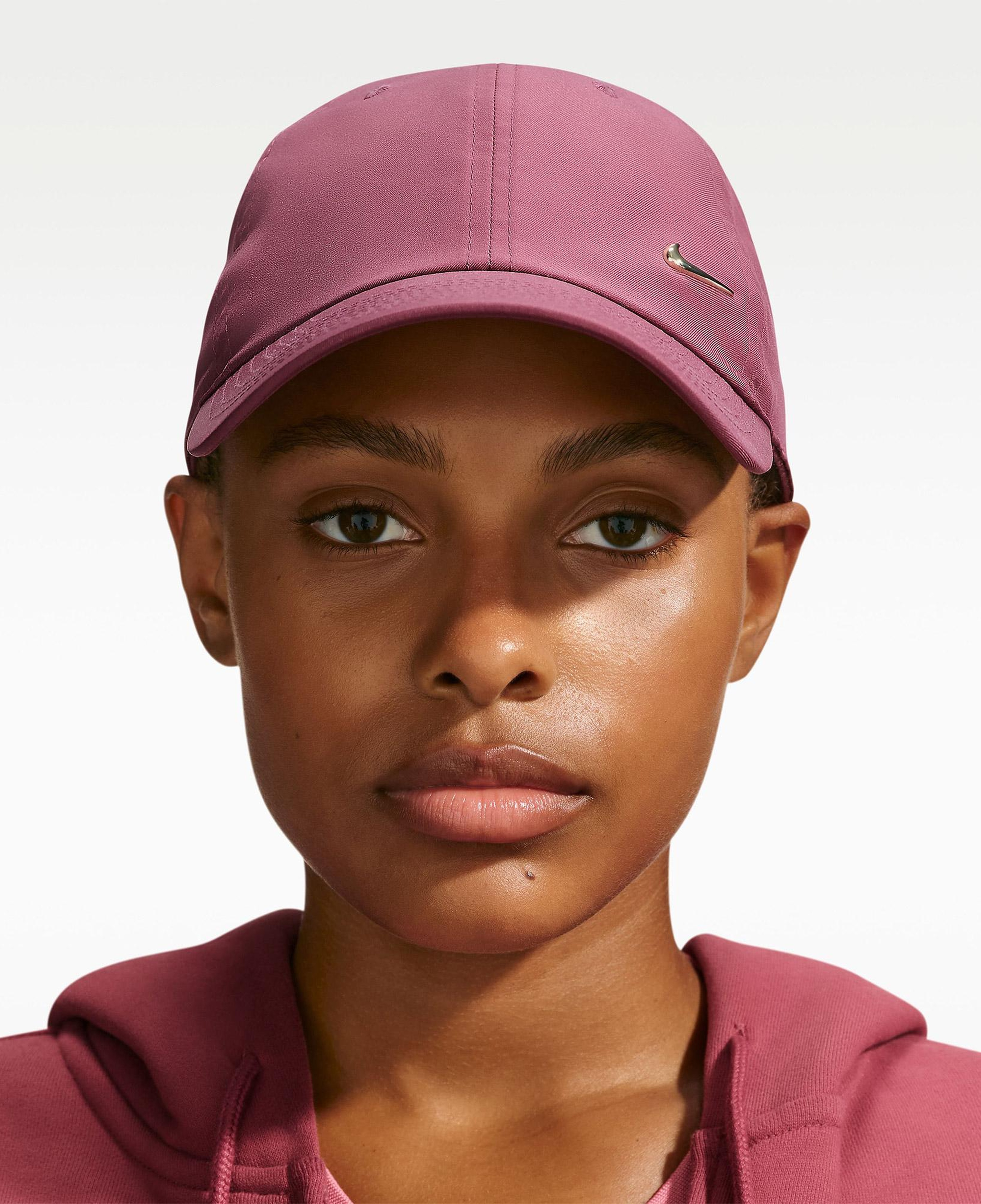 Nike Dri-Fit Club Swoosh Unisex Pembe Şapka