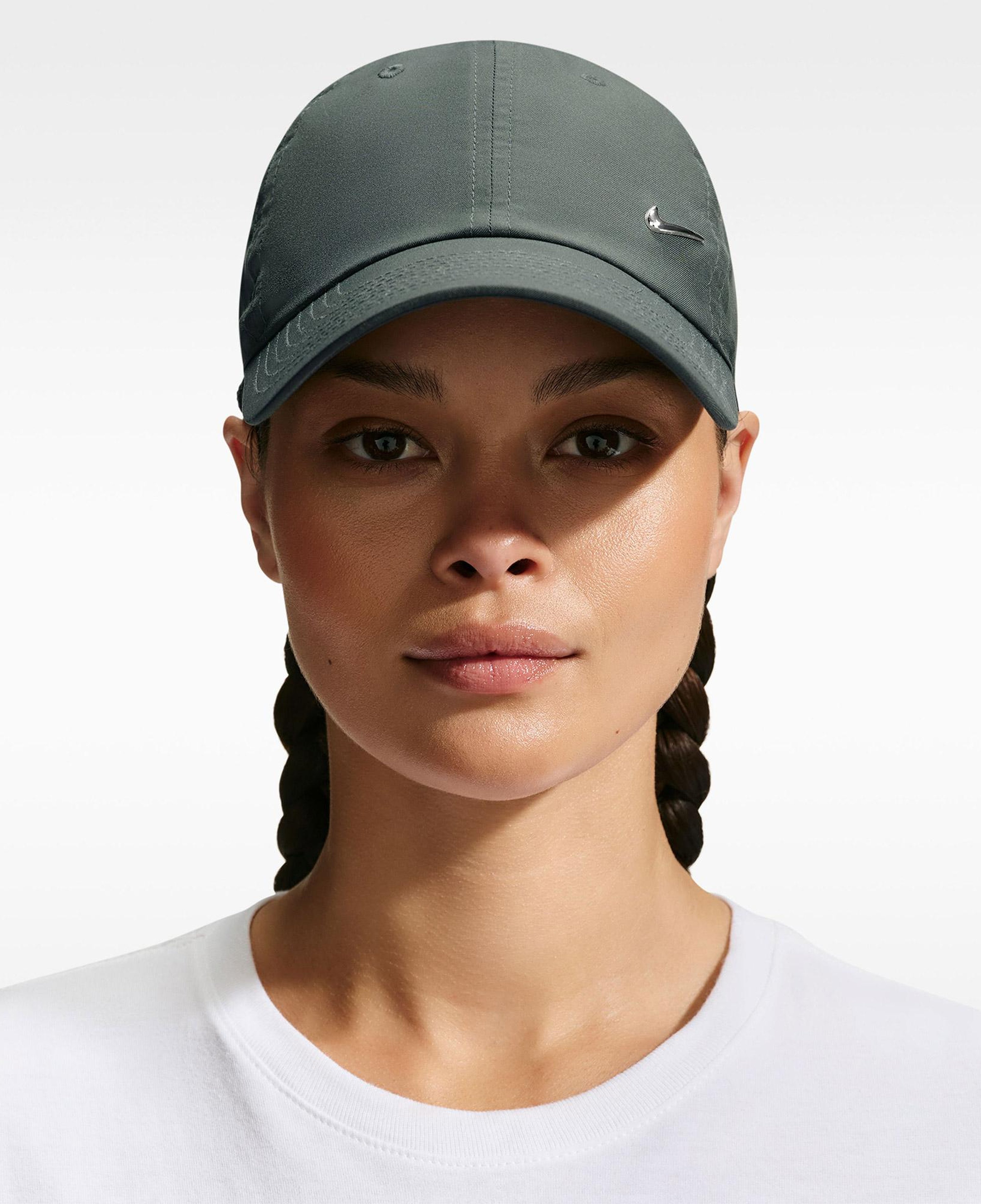 Nike Dri-Fit Club Swoosh Unisex Haki Şapka