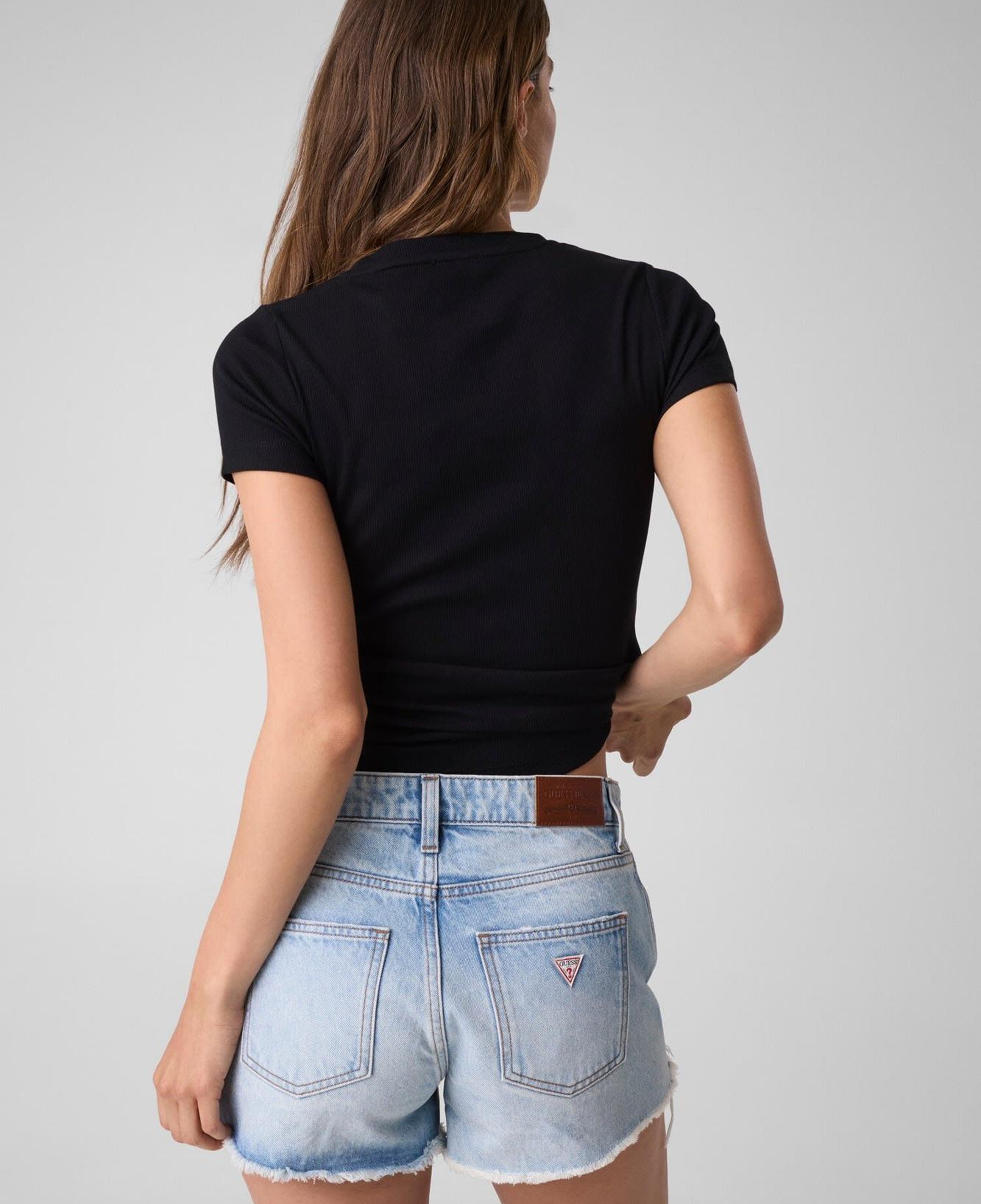 Guess Jeans Kadın Slim Fit T-Shirt