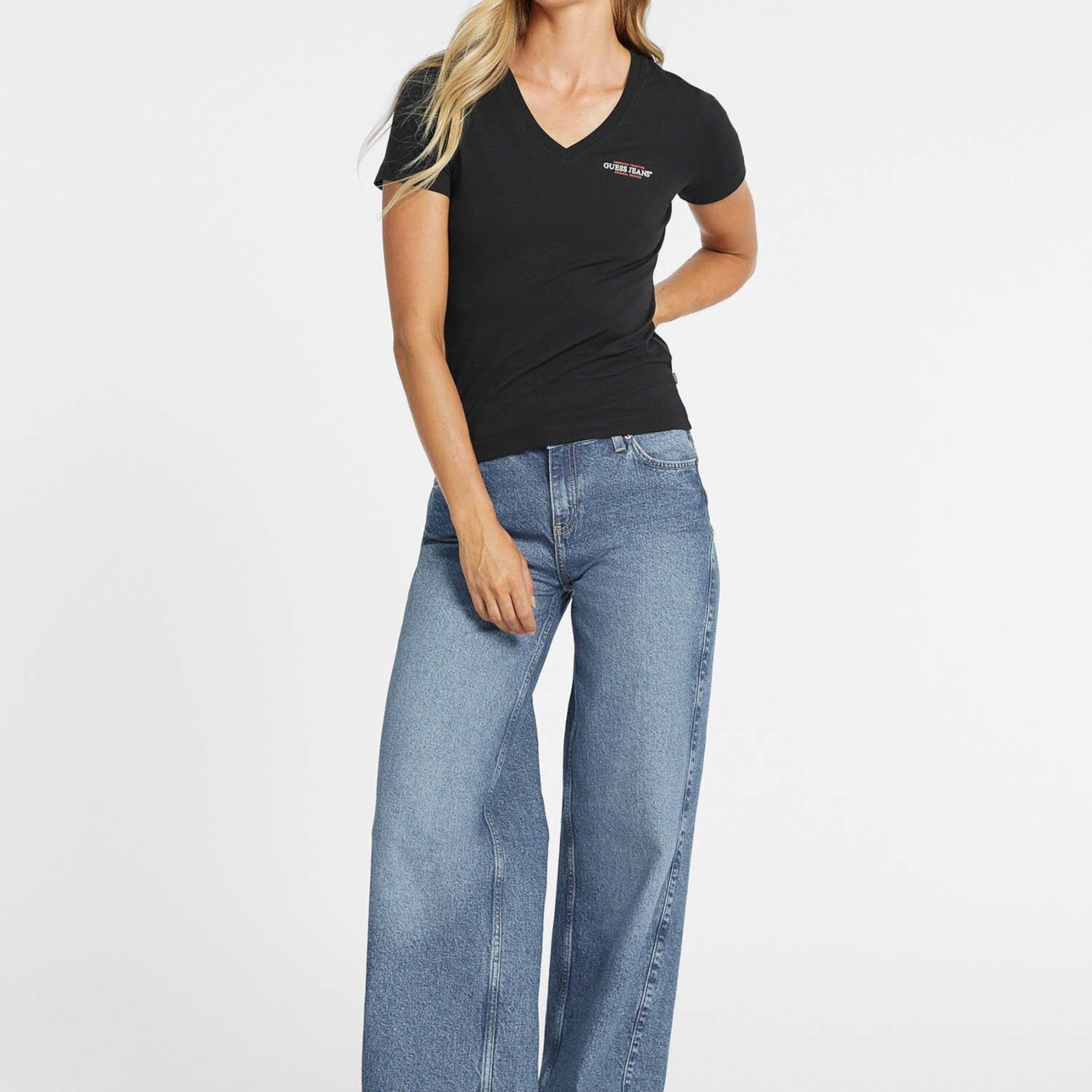 Guess Jeans Kadın Slim Fit T-Shirt