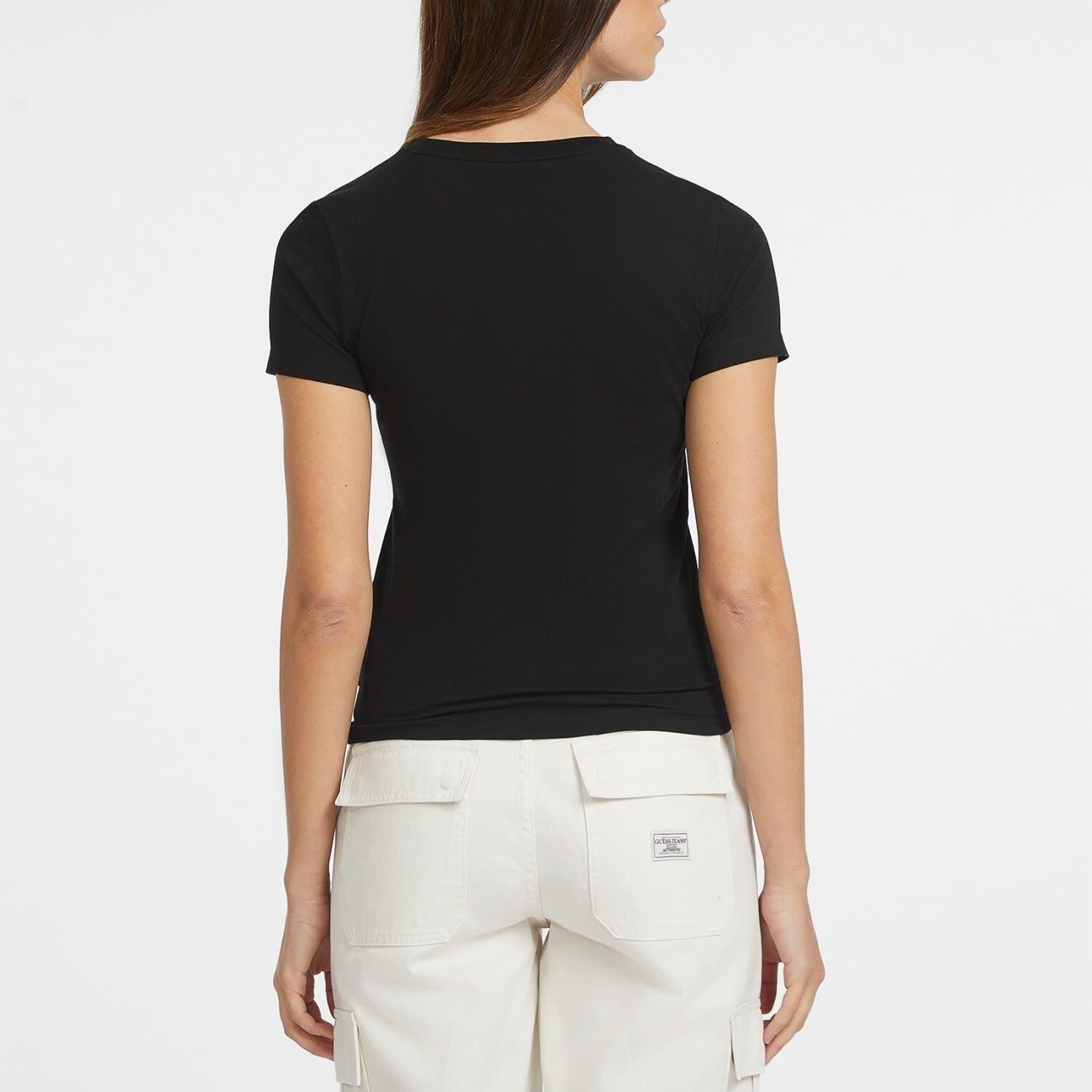 Guess Jeans Kadın Slim Fit T-Shirt