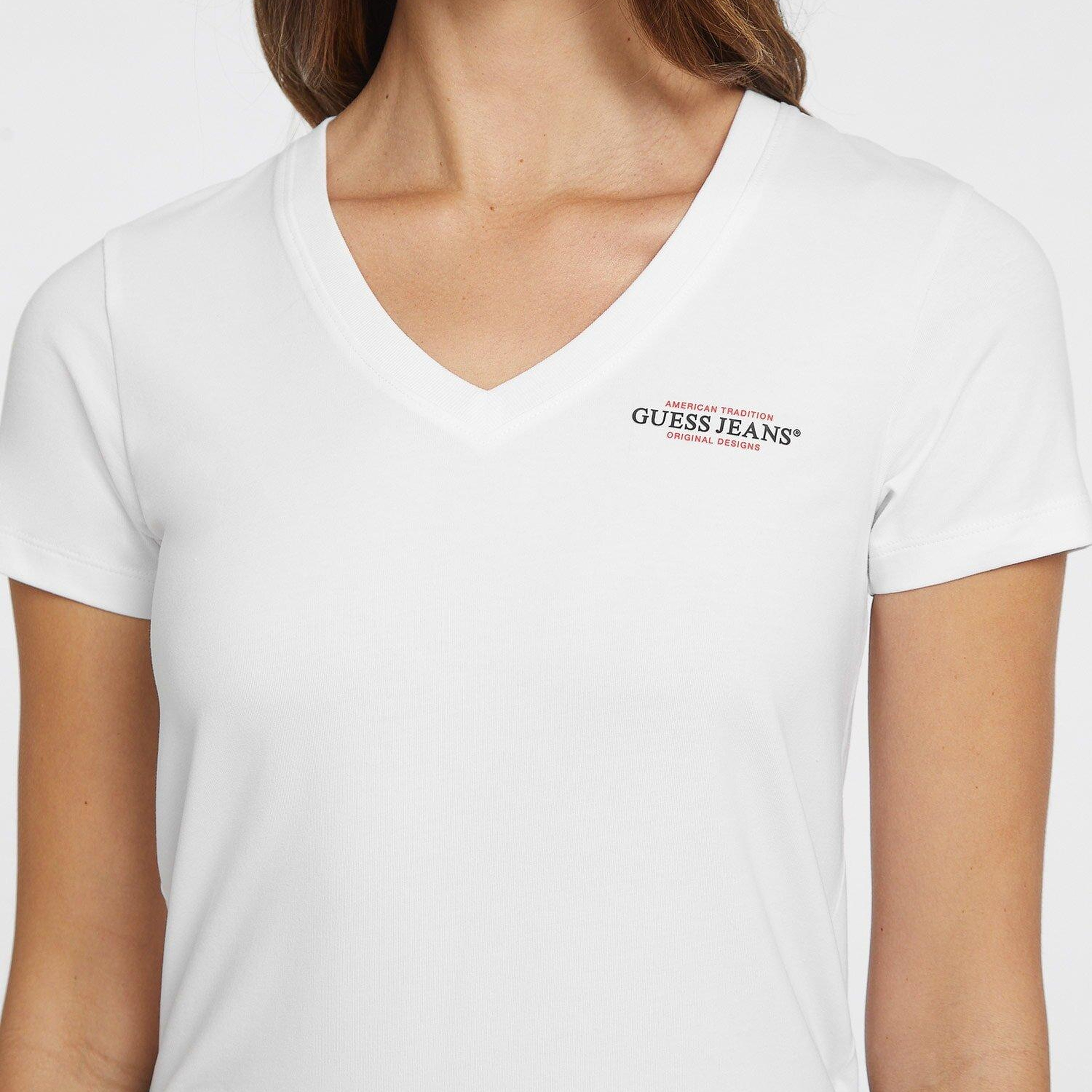 Guess Jeans Kadın Slim Fit T-Shirt