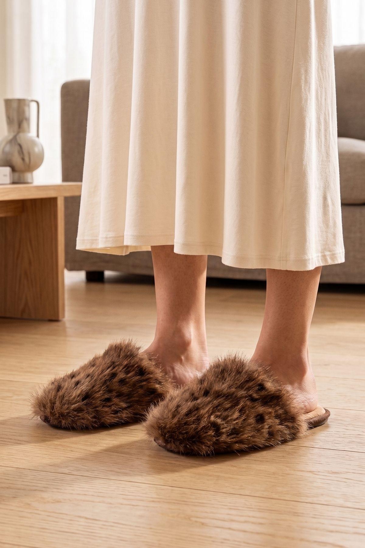 Ella Peluş Kadın Ev Terliği Leopar-Kahverengi 37/41