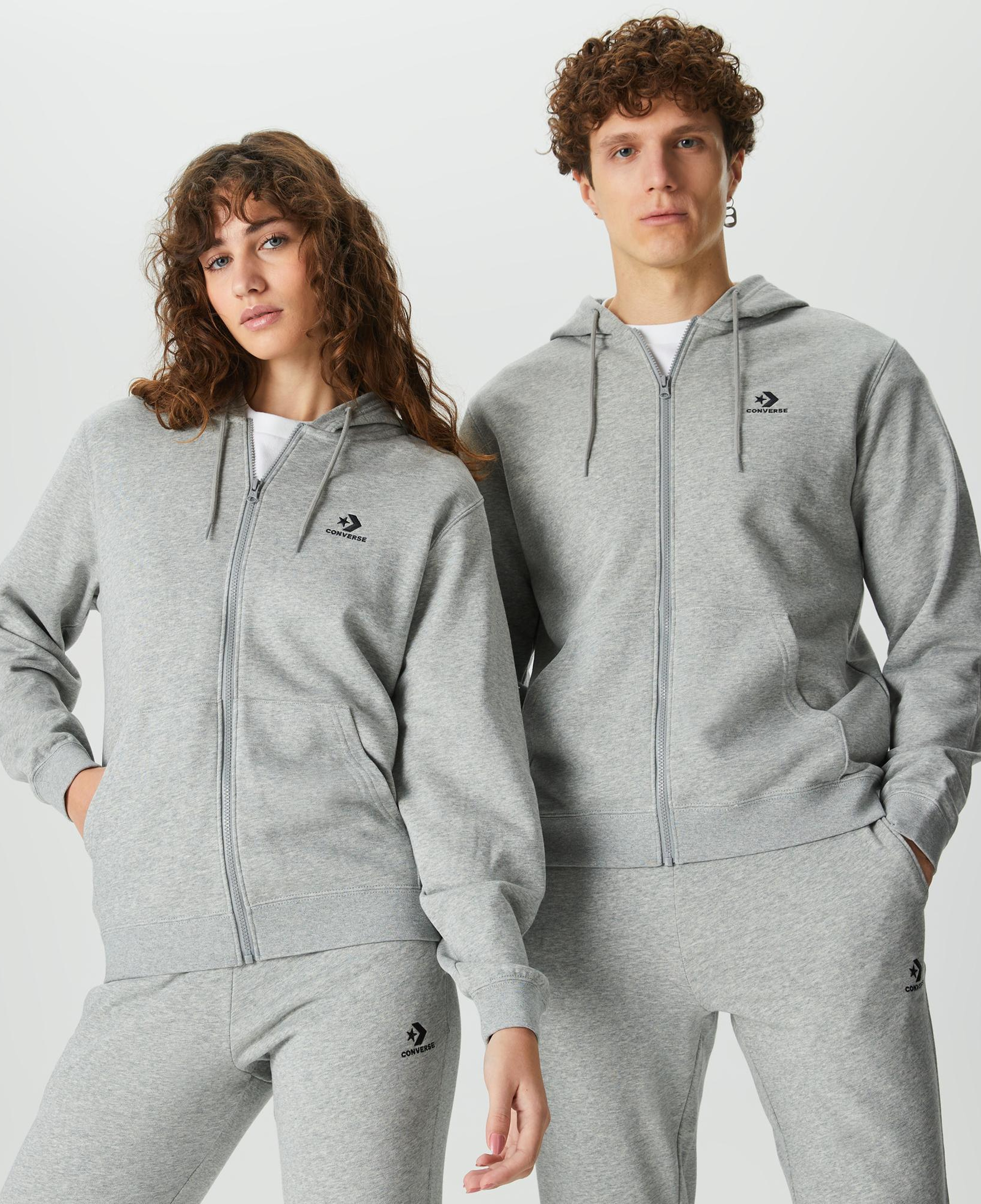 Converse Go-To Embroidered Star Chevron Standard Fit Full-Zip Unisex Gri Kapüşonlu Eşofman Üstü