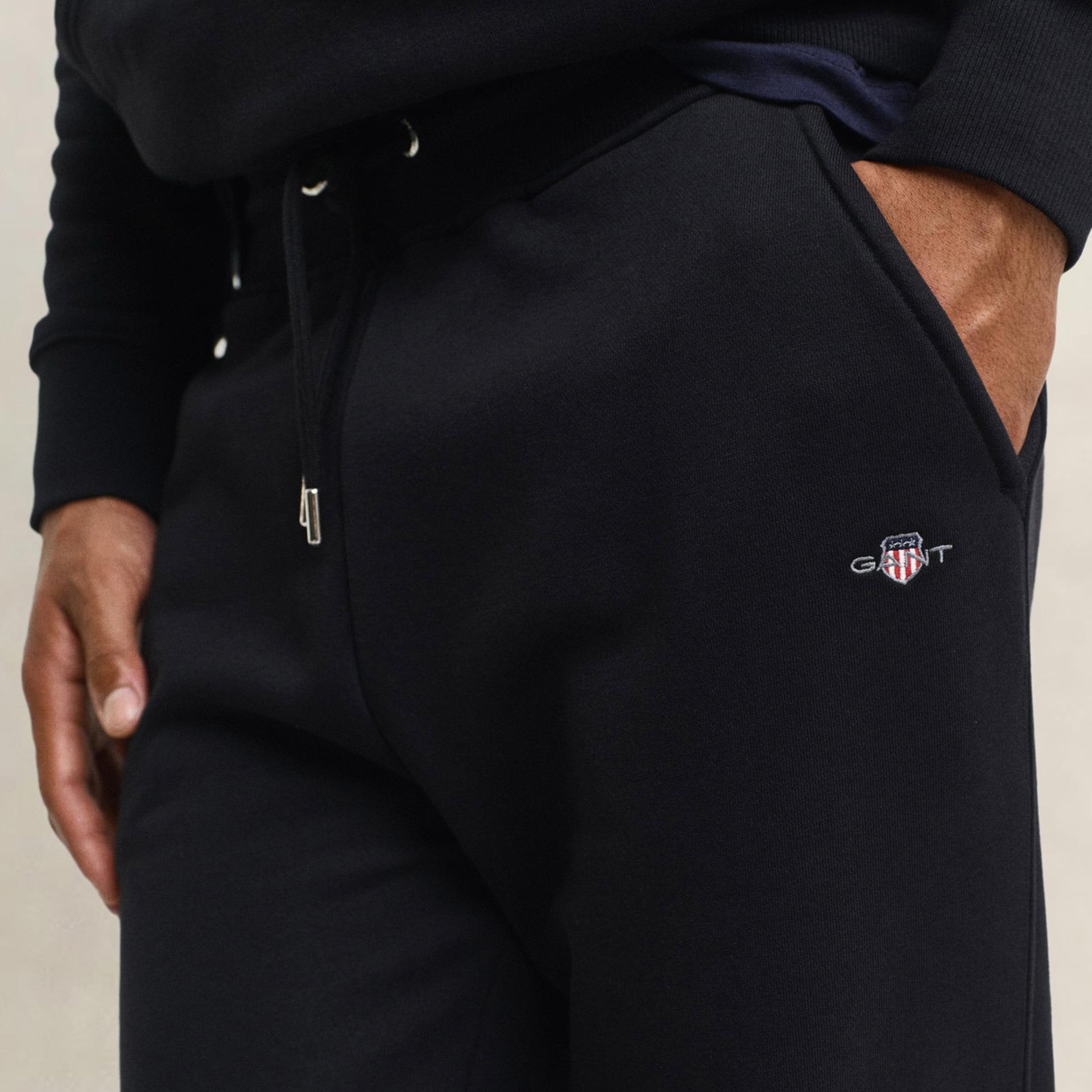 GANT Erkek Siyah Regular Fit Eşofman Altı