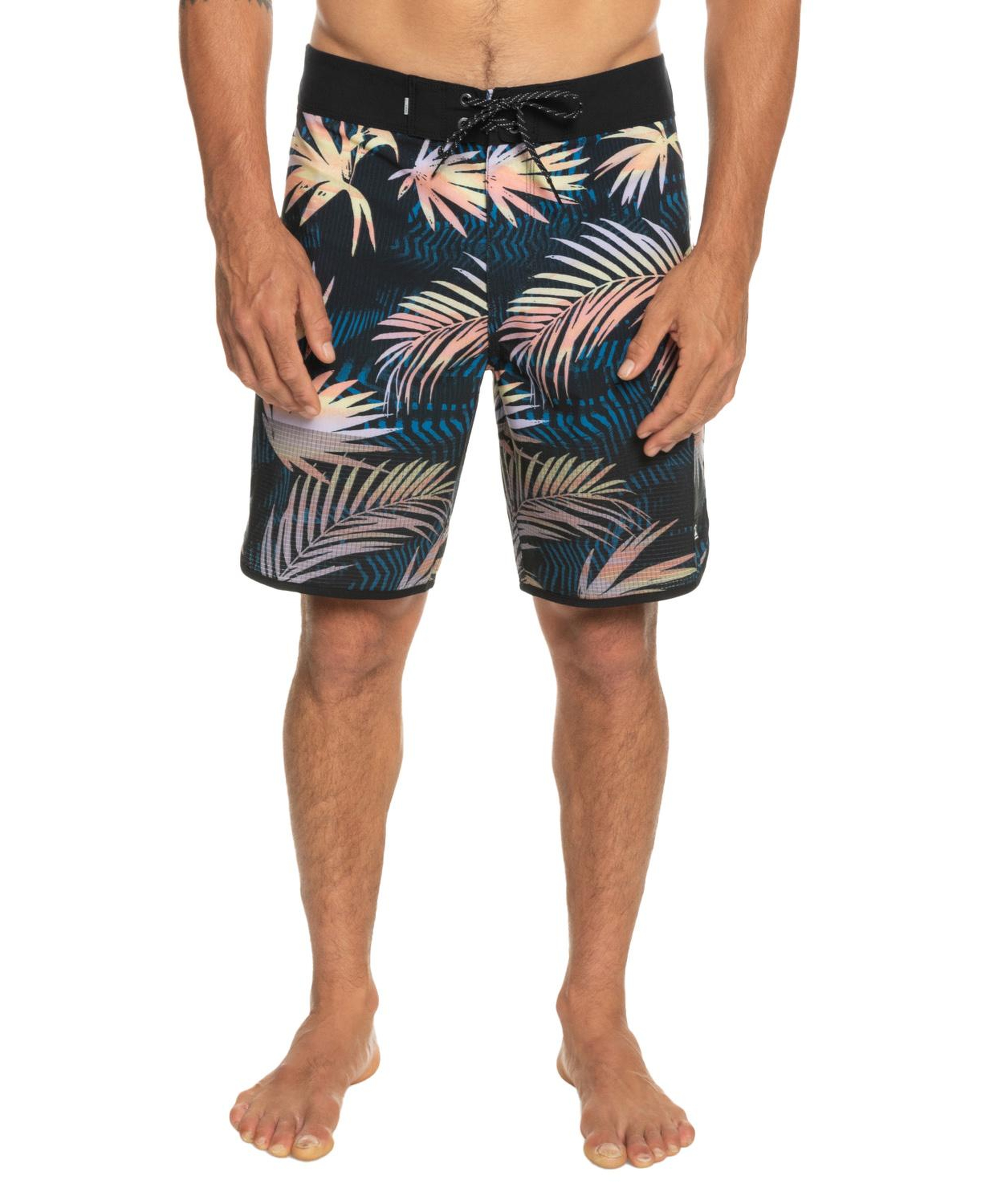 Quiksilver Highlite Scallop 19 Erkek Astarsız Boardshort