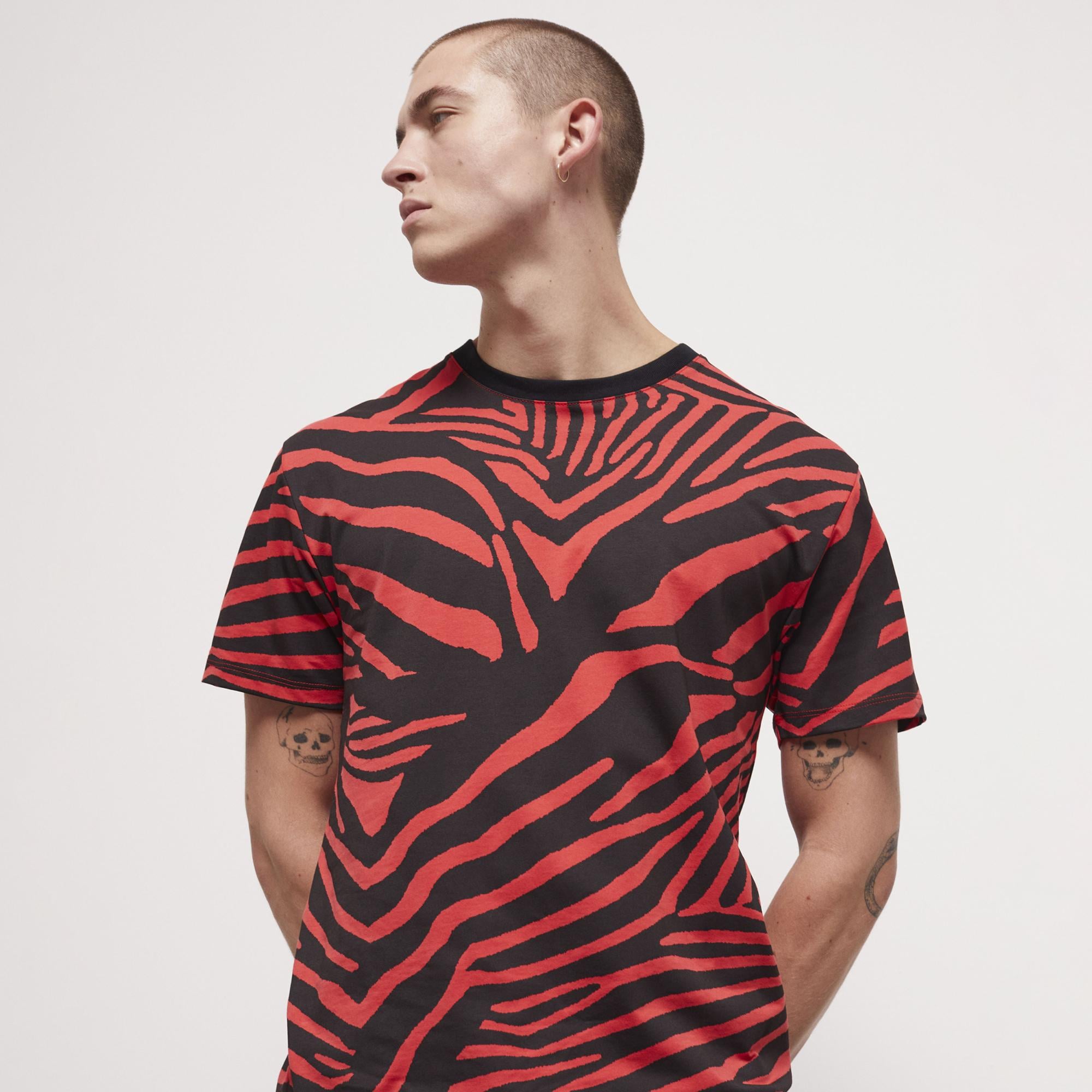 Erkek Zebra Desenli Kırmızı T-Shirt