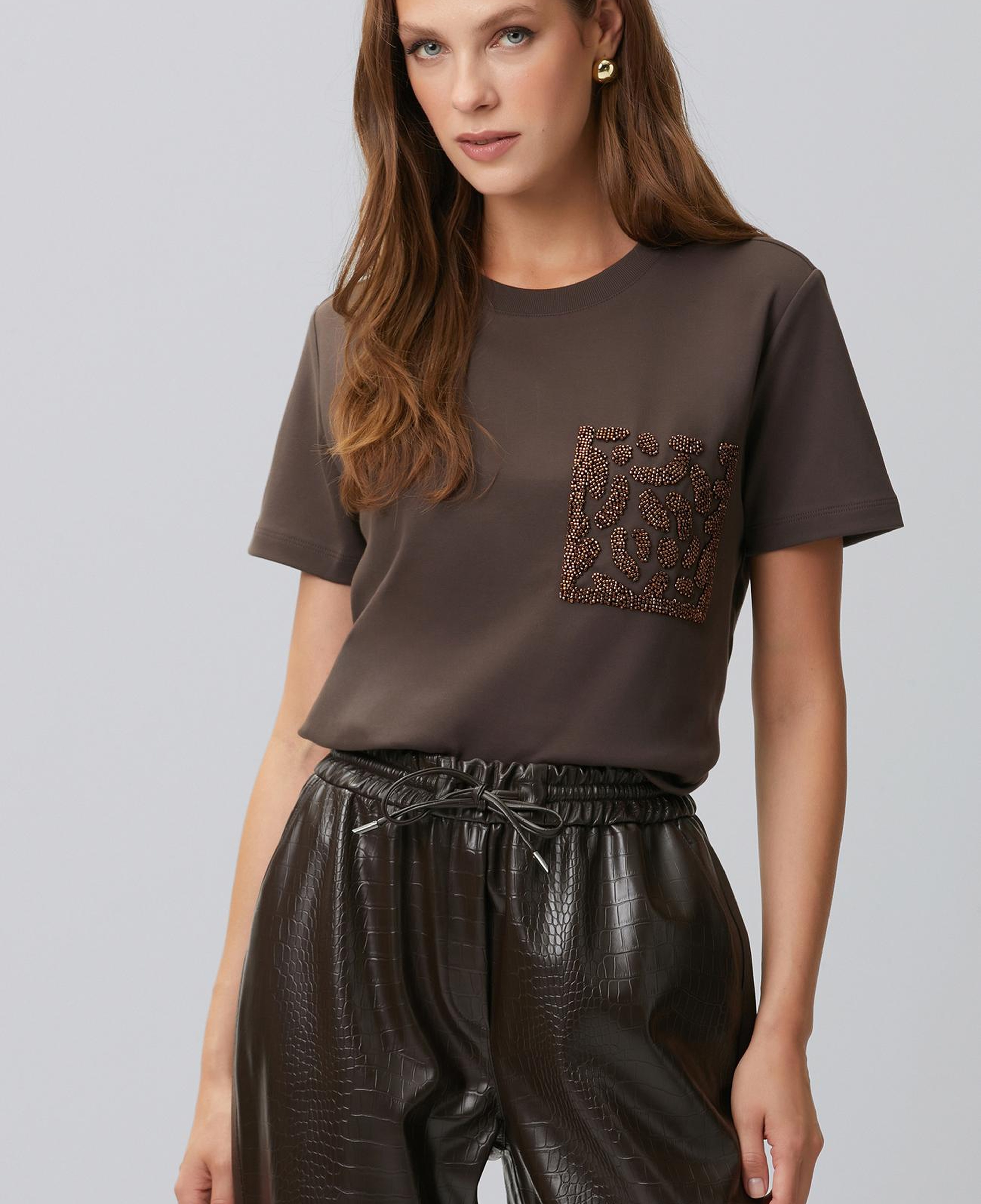Network Kadın Acı Kahve Cep Detaylı T-shirt