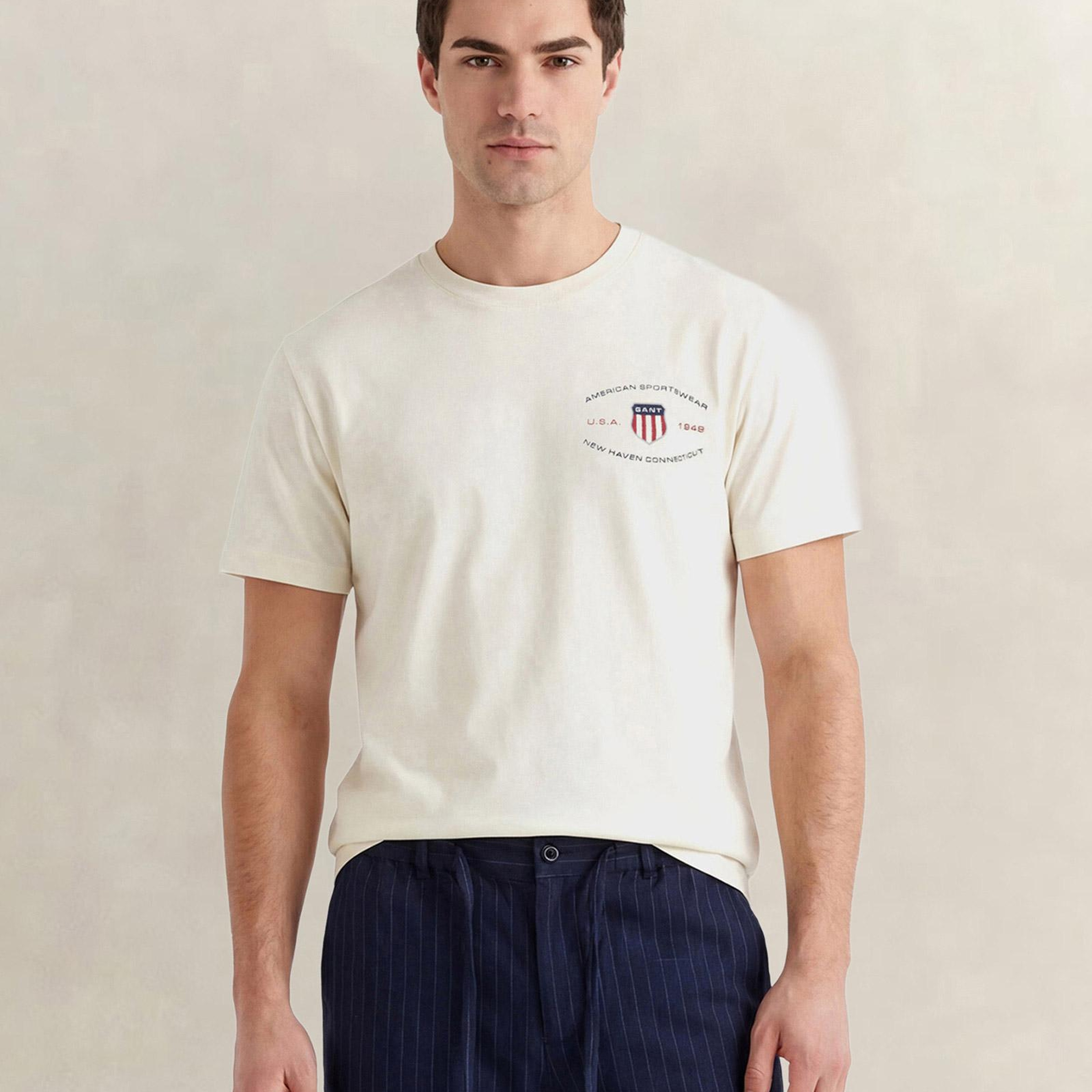 GANT Erkek Krem Bisiklet Yaka Regular Fit Logolu T-Shirt