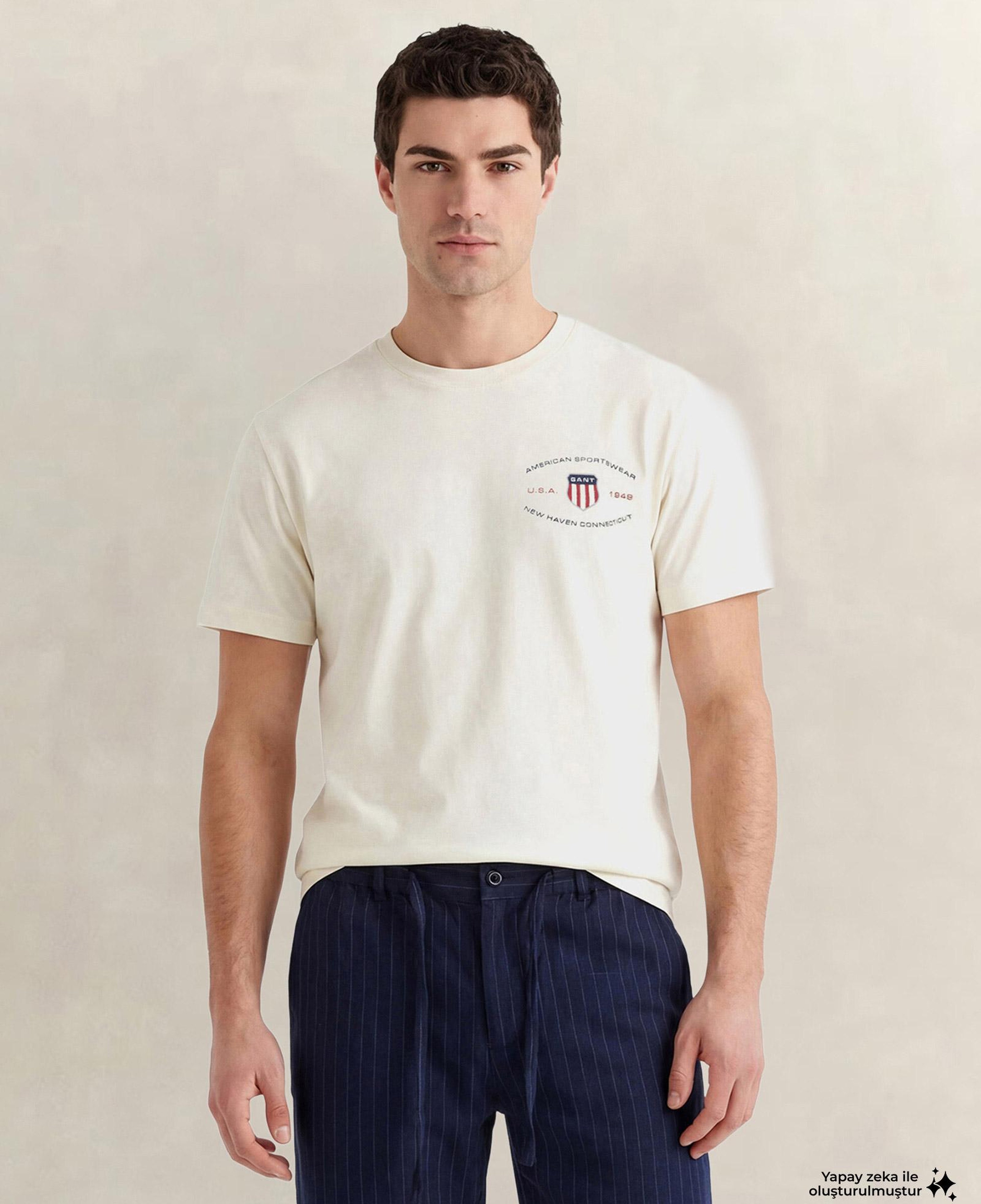 GANT Erkek Krem Bisiklet Yaka Regular Fit Logolu T-Shirt