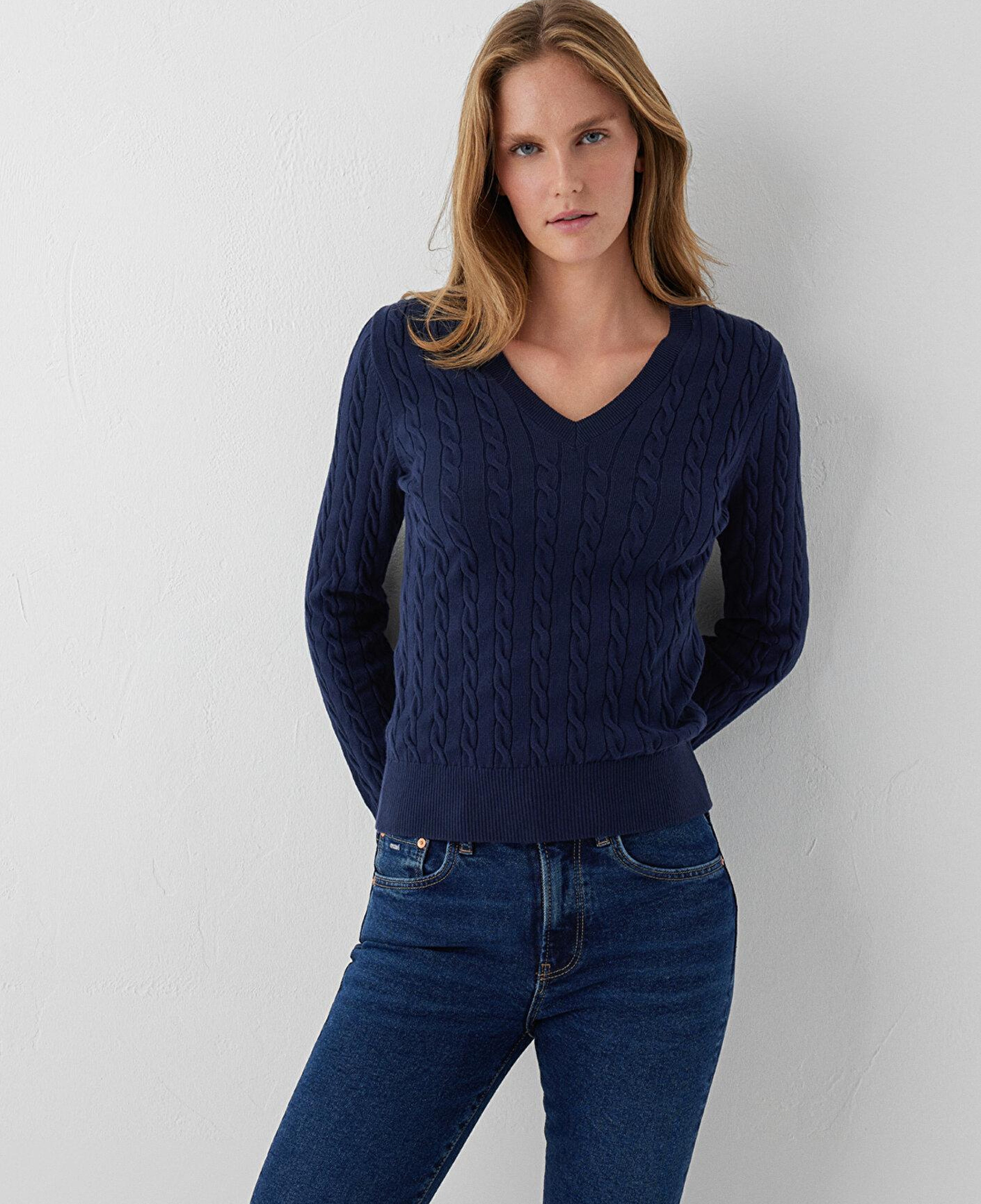 Mavi V Yaka Lacivert Triko Slim Fit / Dar Kesim 1710911-70492