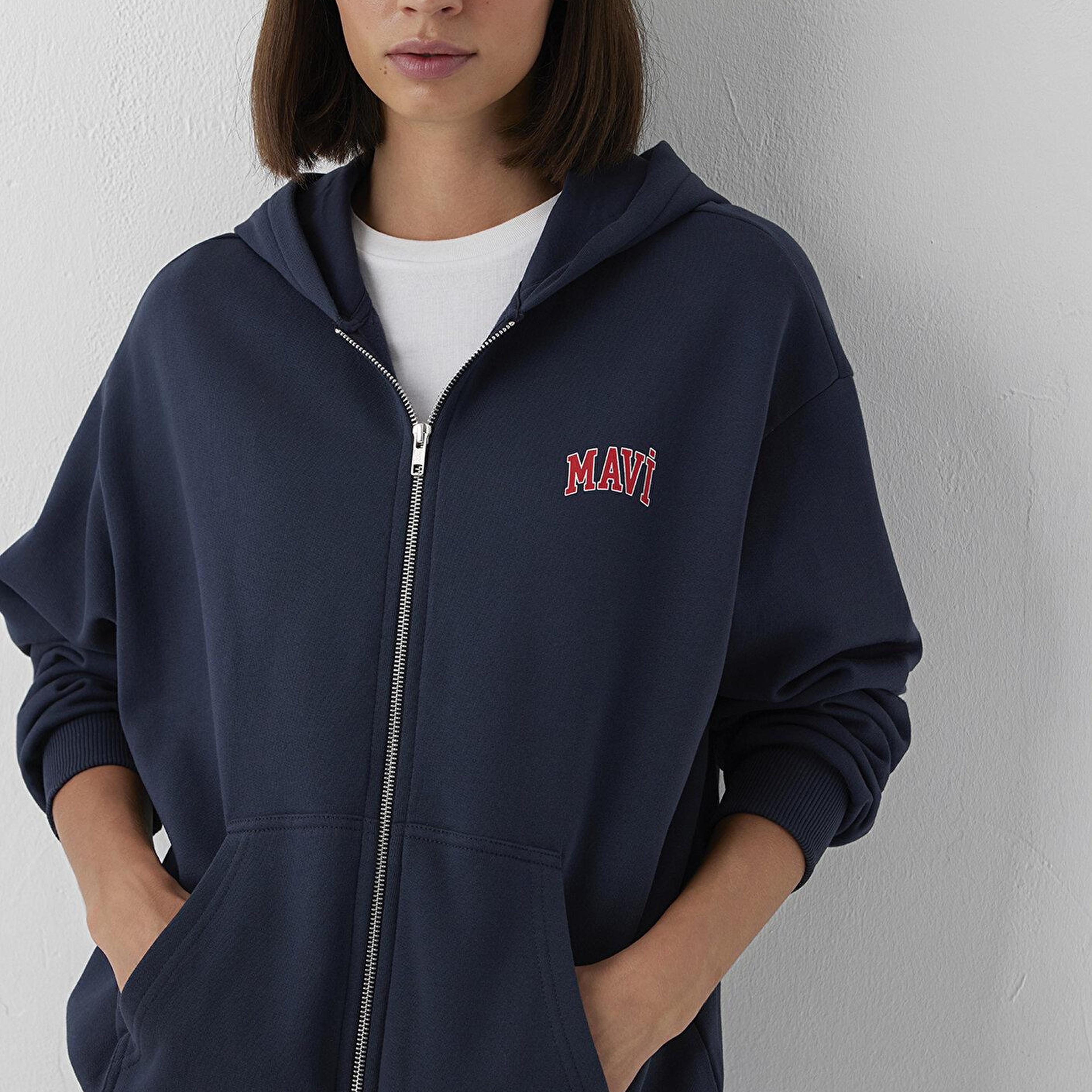Mavi Kapüşonlu Lacivert Sweatshirt 1S10178-70490