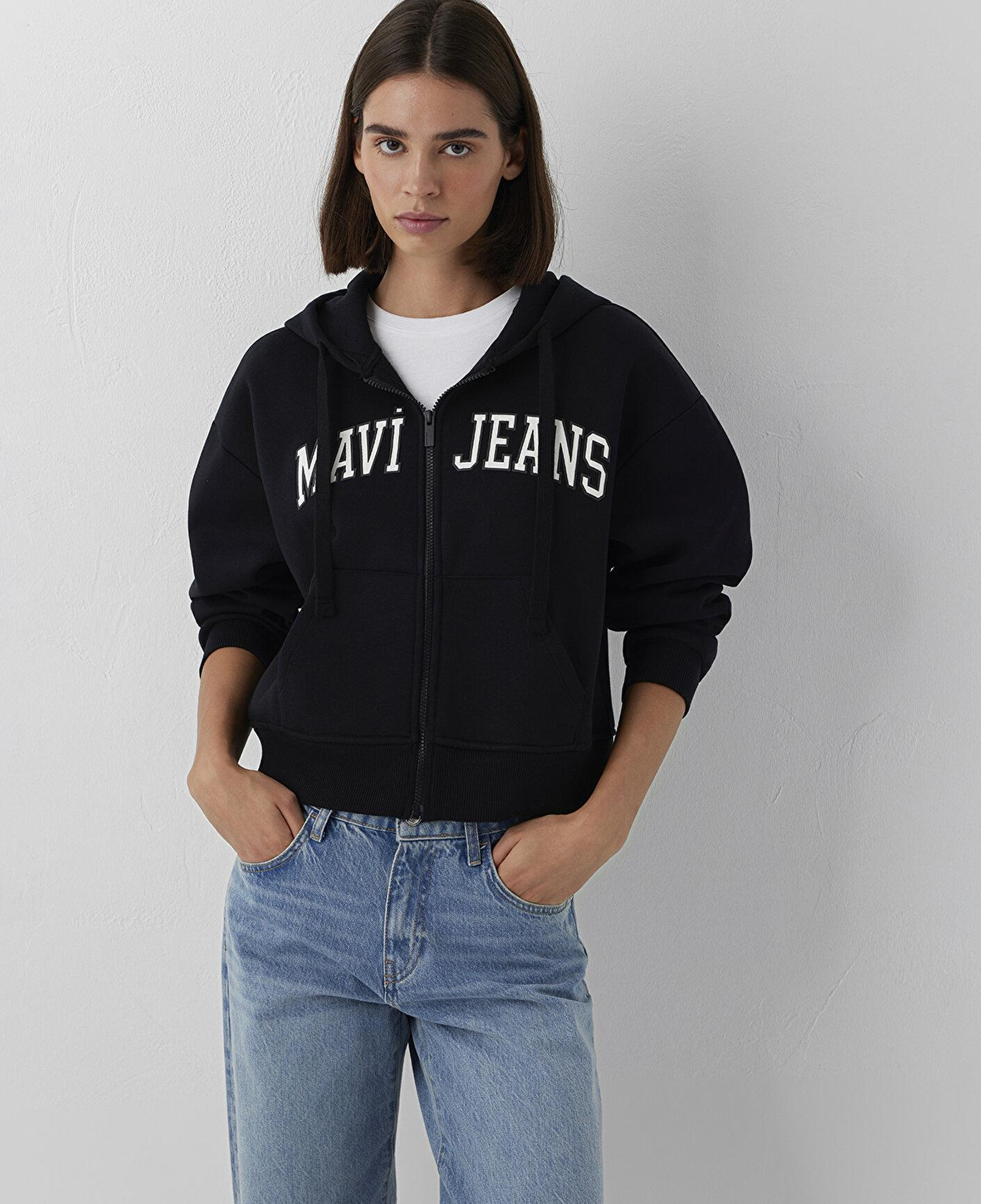 Mavi Kapüşonlu Siyah Sweatshirt 1S10587-900