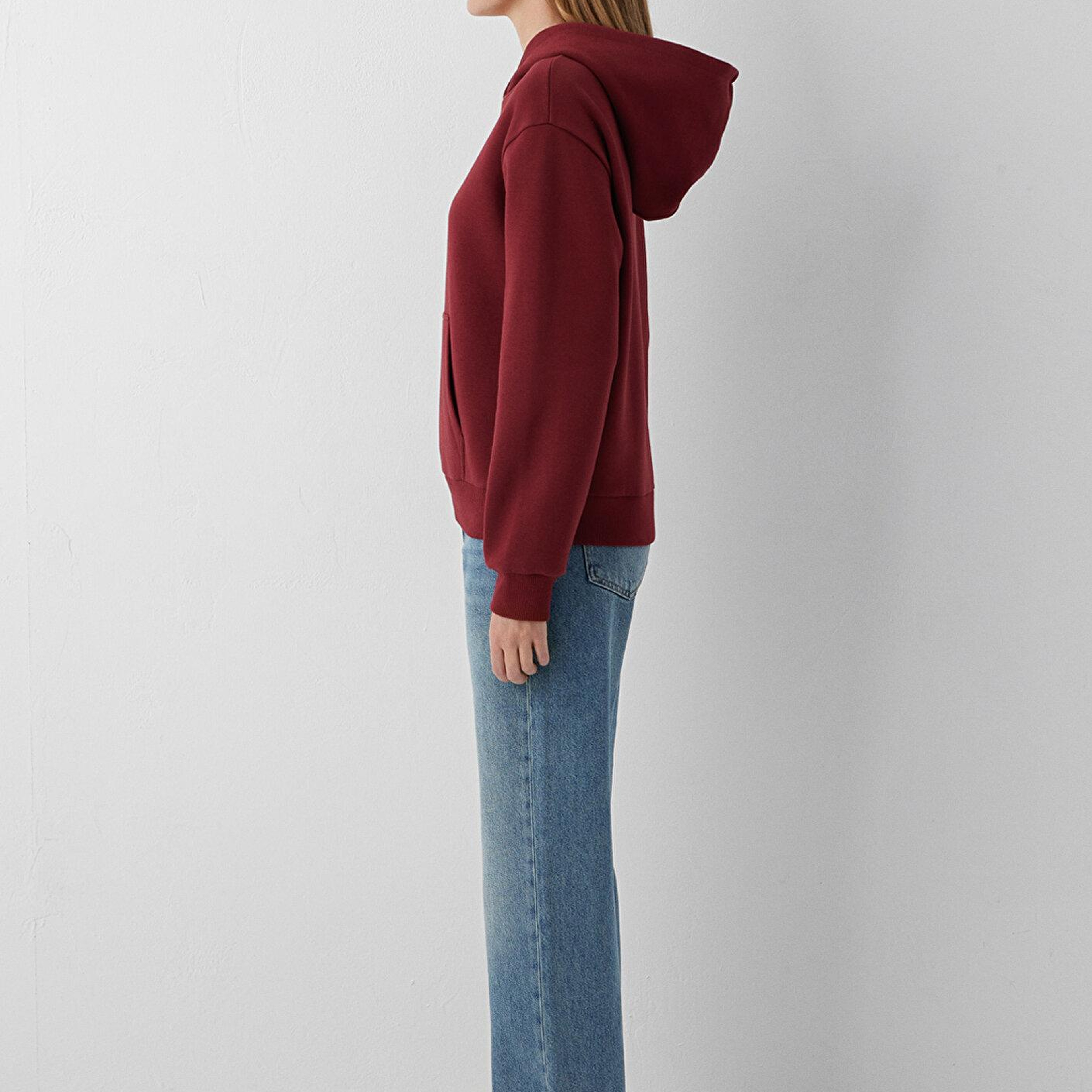 Mavi Kapüşonlu Kırmızı Sweatshirt 167299-85347