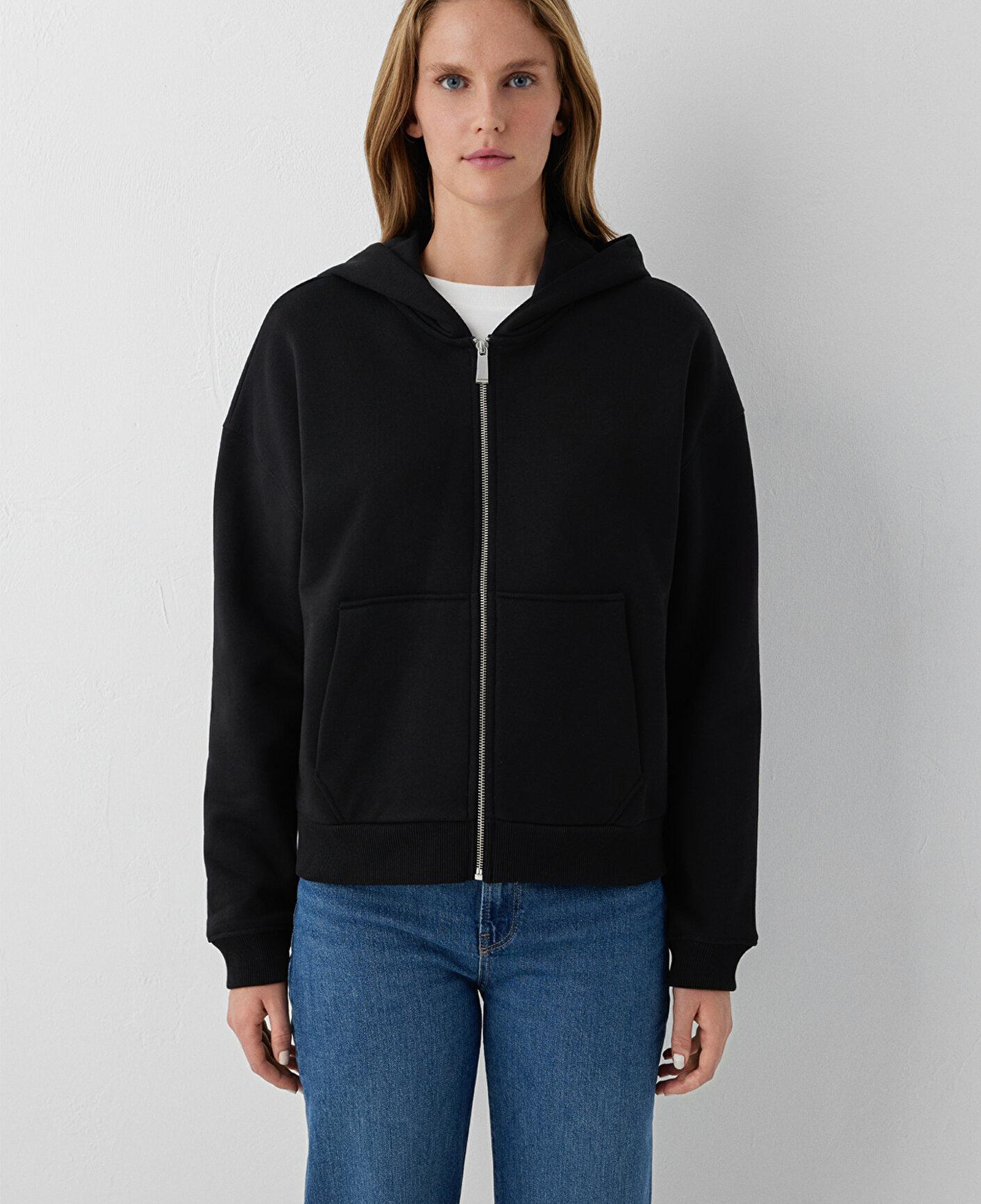 Mavi Kapüşonlu Siyah Basic Sweatshirt 1S10570-900