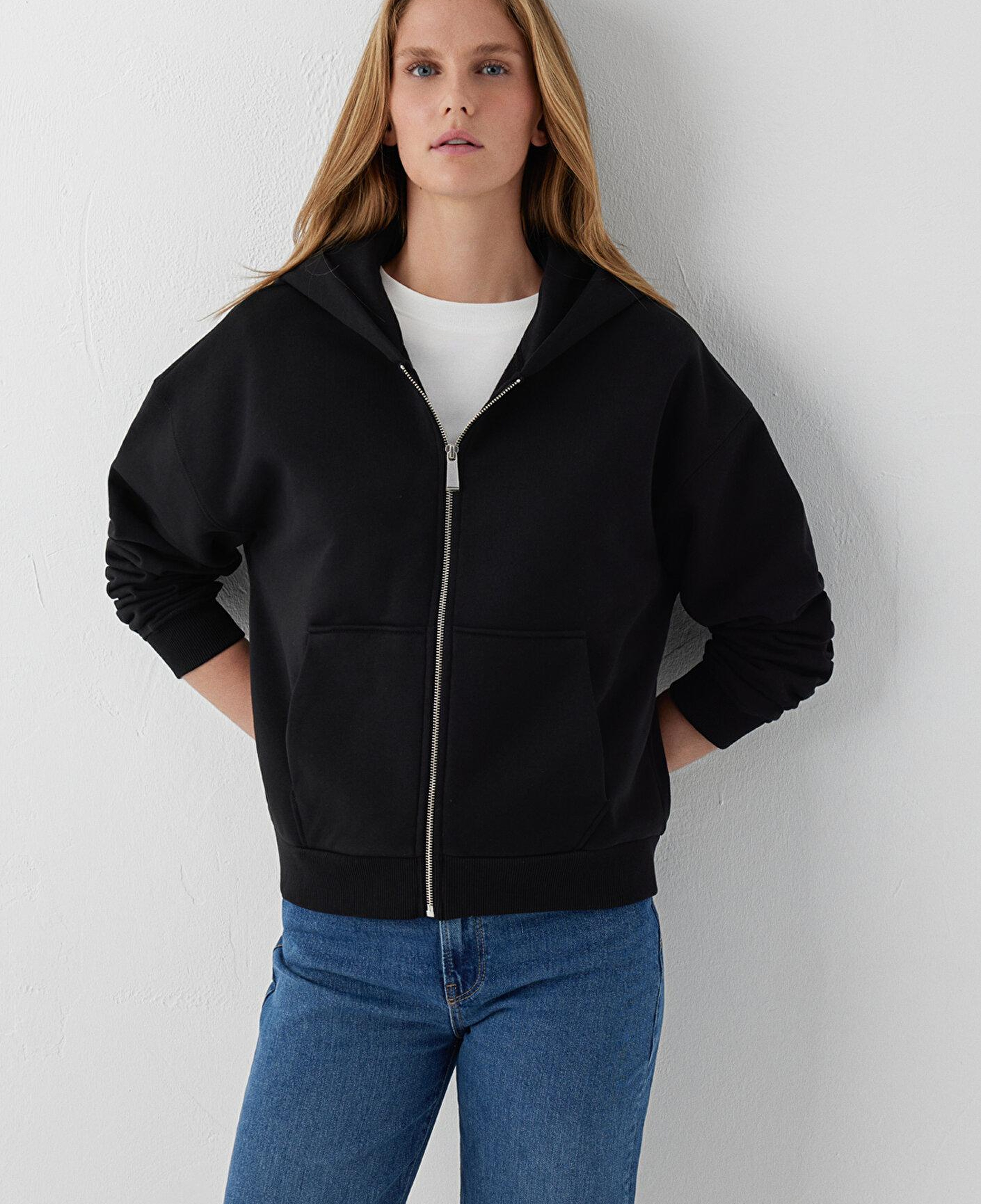 Mavi Kapüşonlu Siyah Basic Sweatshirt 1S10570-900