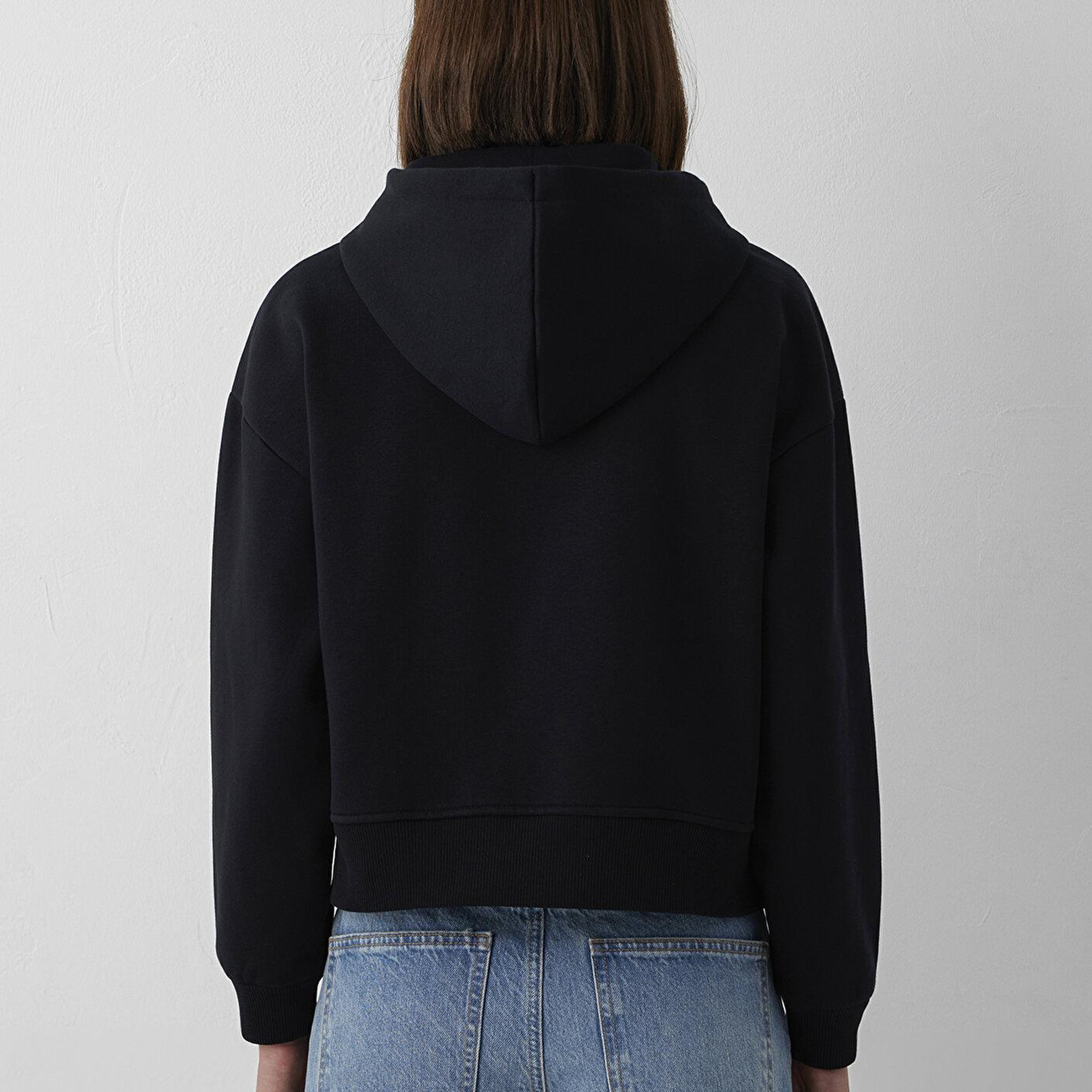 Mavi Kapüşonlu Siyah Sweatshirt 1S10587-900