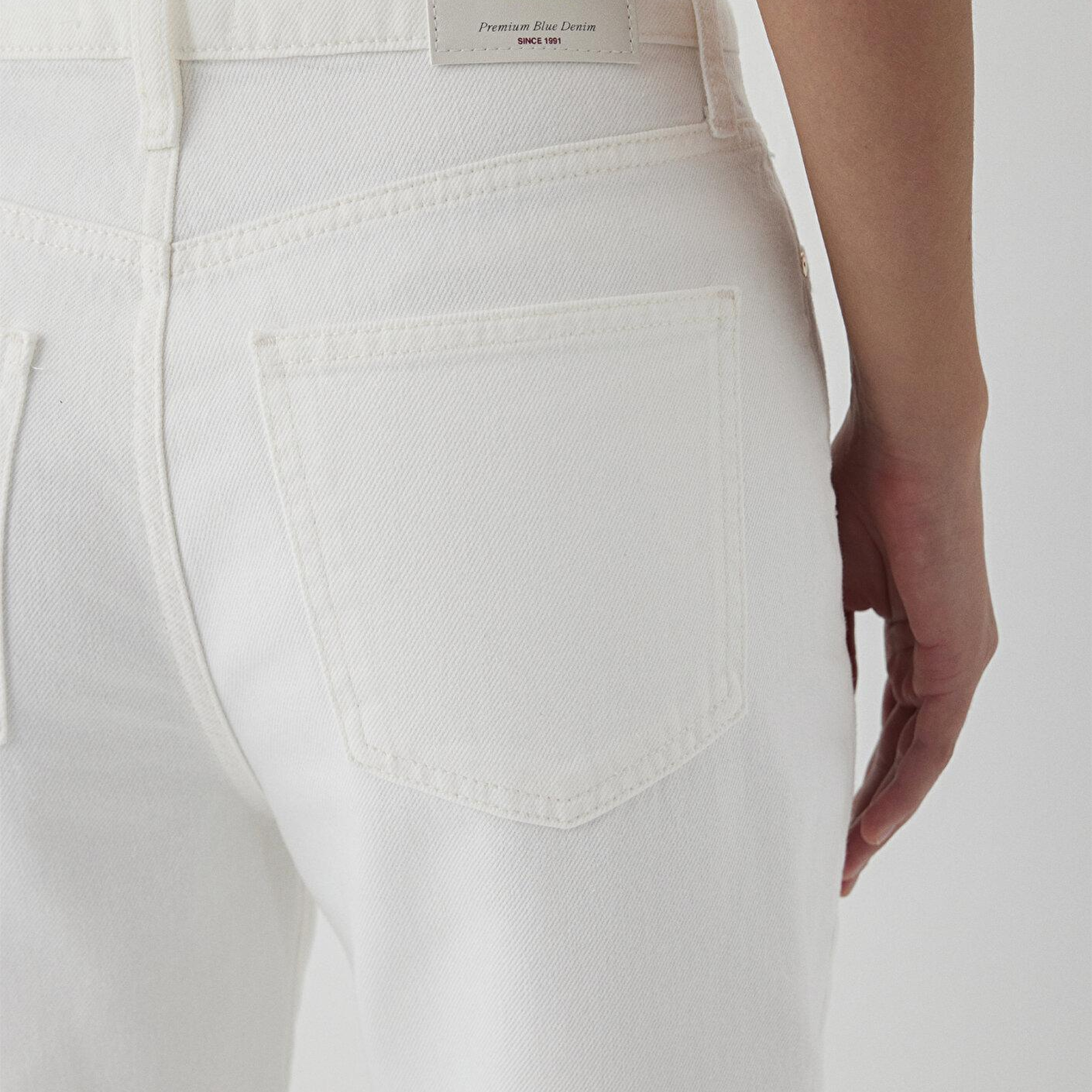 Mavi Victoria Premium Blue Kırık Beyaz Jean Pantolon 101072-A7560