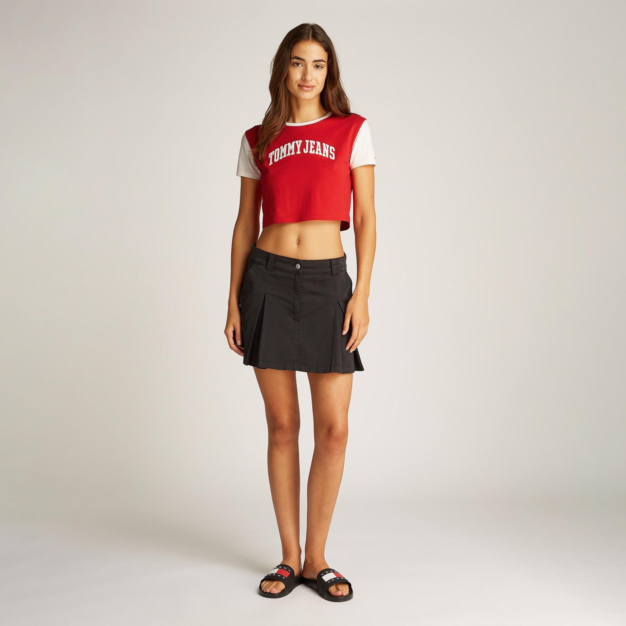 Tommy Jeans Reg Crp Varsity Kadın Kırmızı T-Shirt
