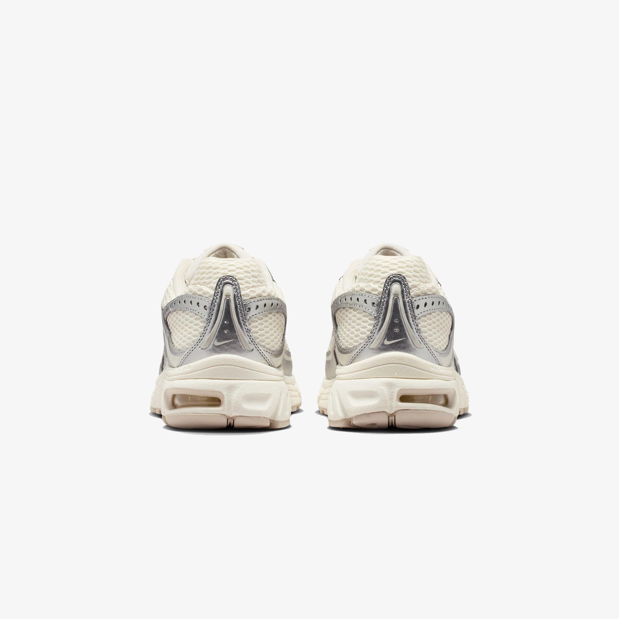 Nike Air Max Moto 2K Kadın Bej Spor Ayakkabı
