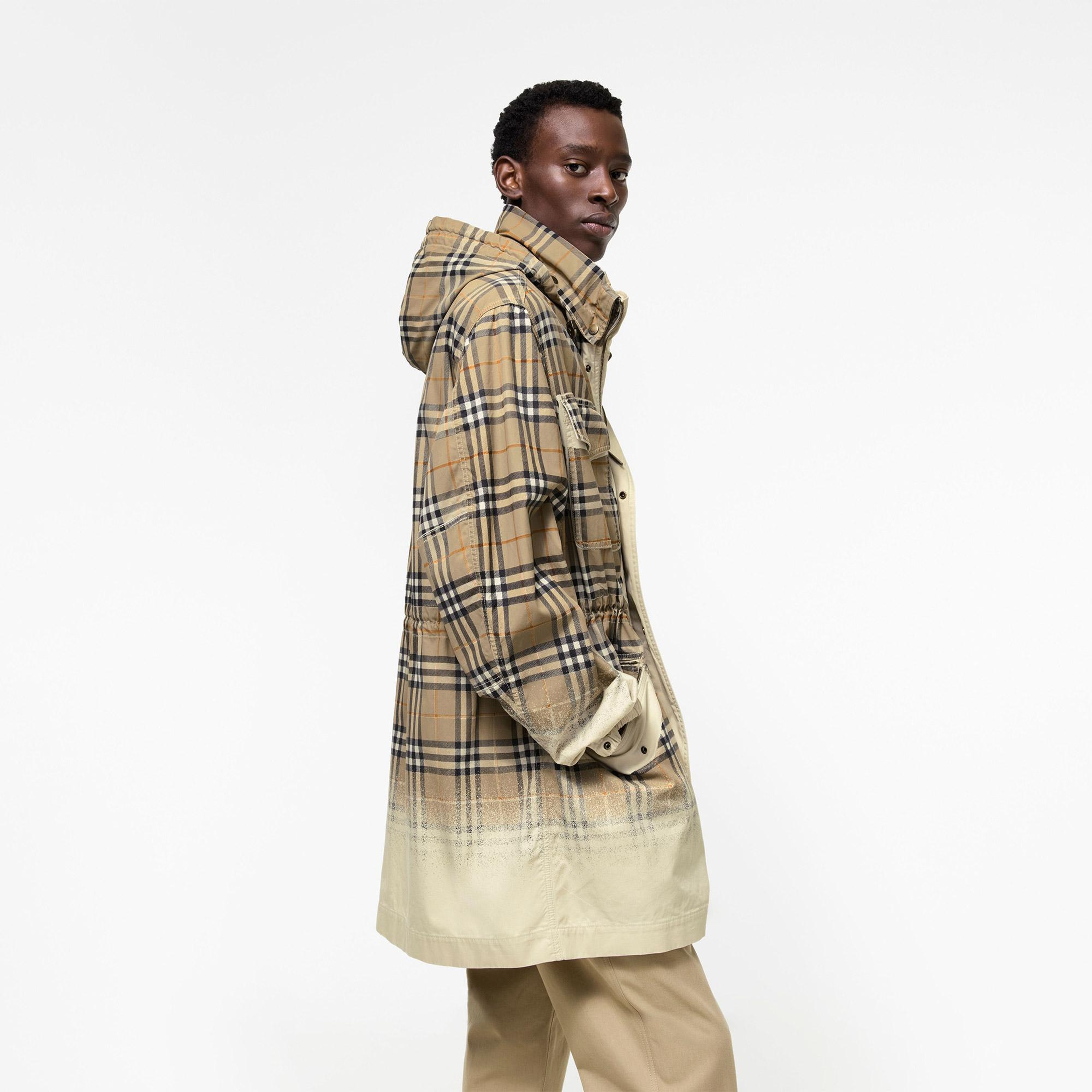 Burberry Lancaster Erkek Bej Kaban