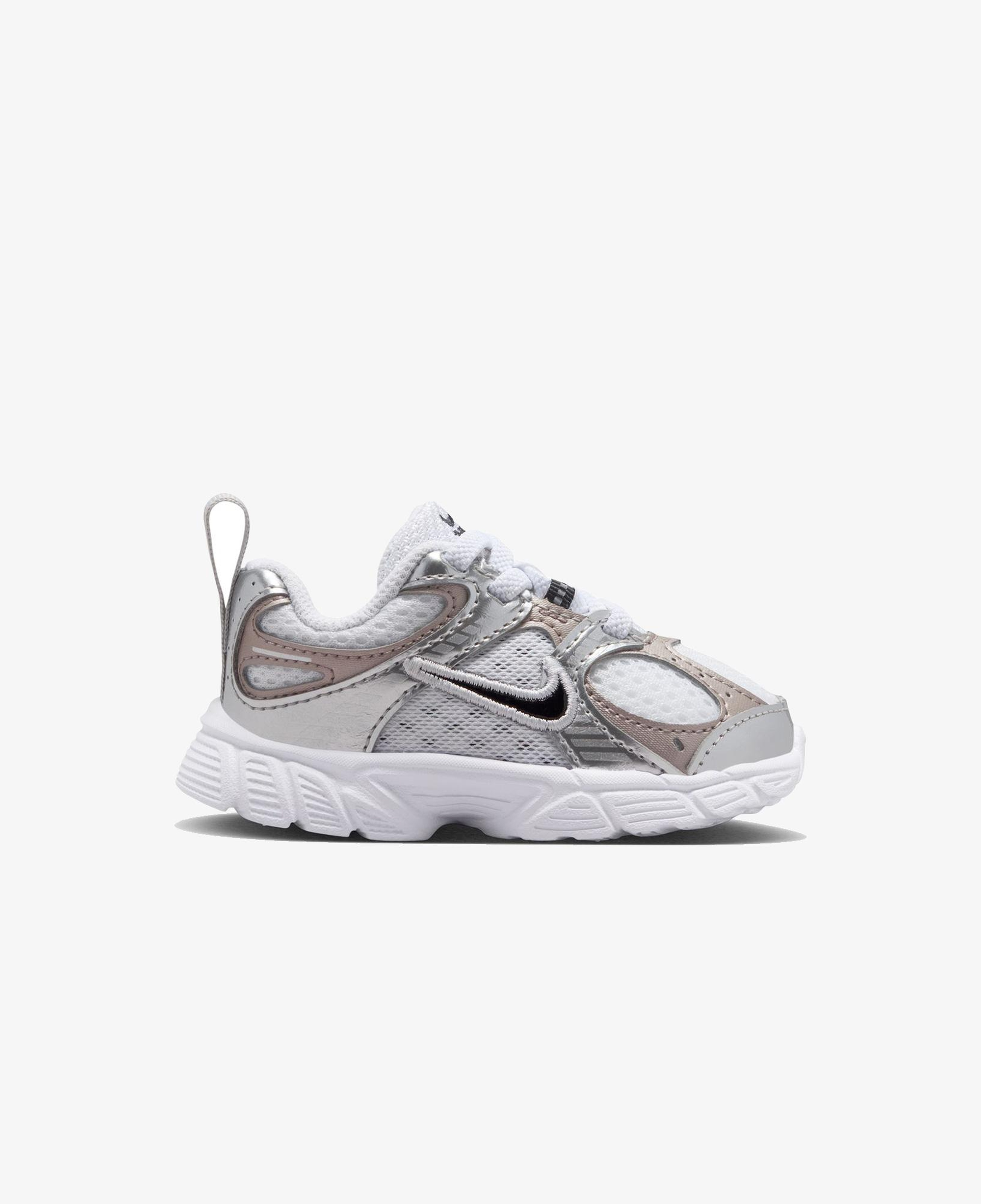Nike V5 RNR Çocuk Beyaz Spor Ayakkabı