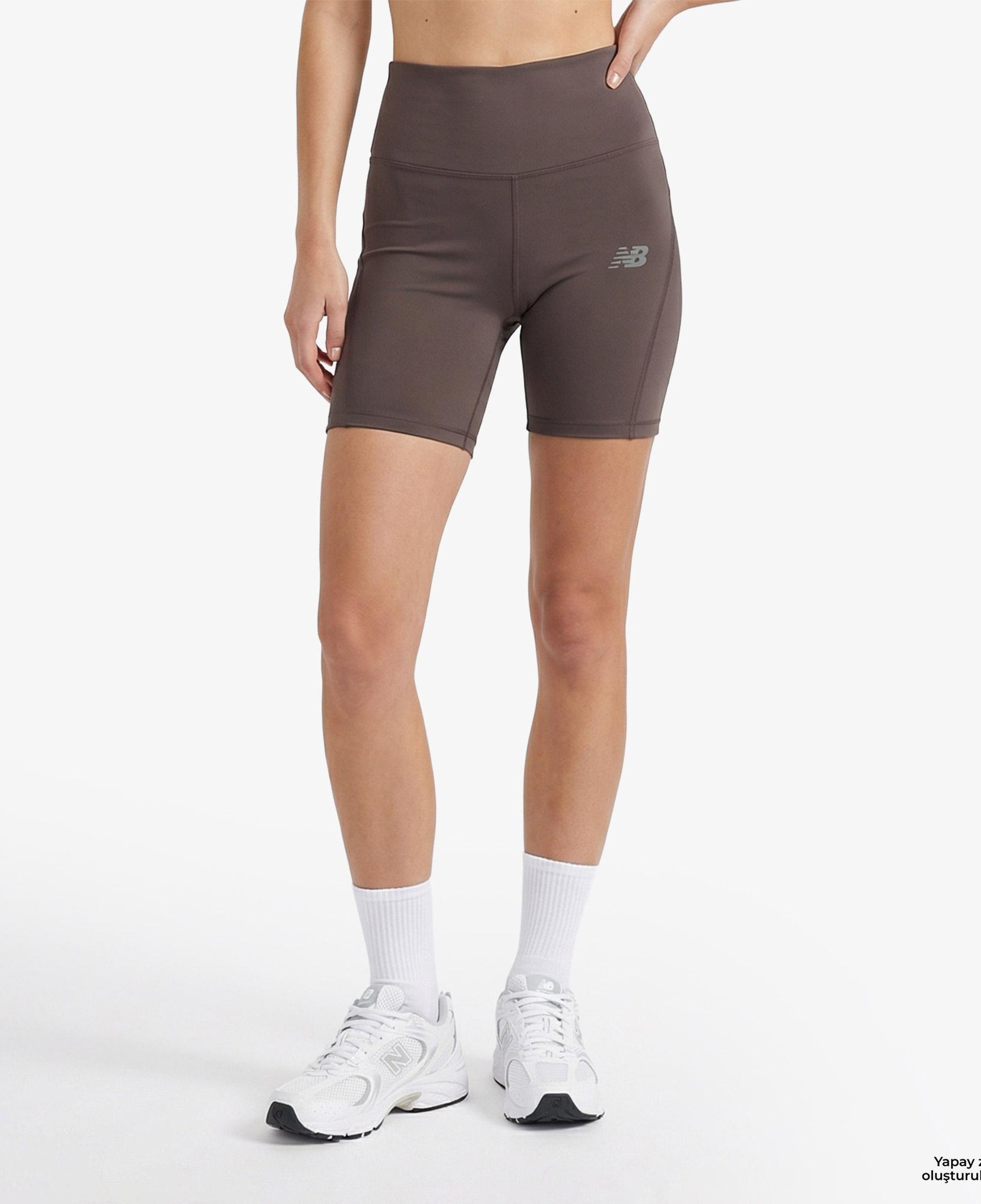 New Balance Sport Fitted Short 5 Kadın Kahverengi Şort
