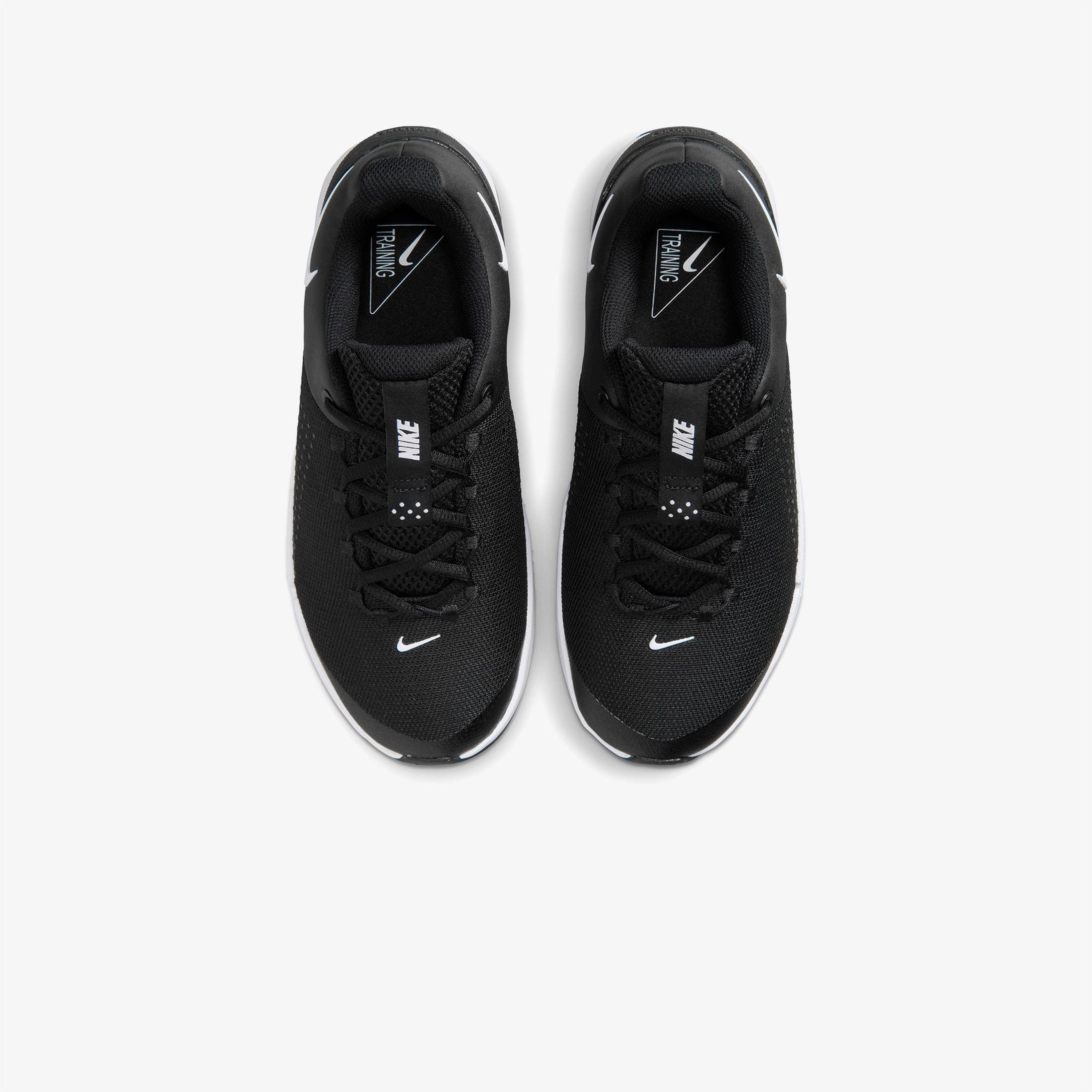 Nike MC Trainer 4 Kadın Siyah Spor Ayakkabı