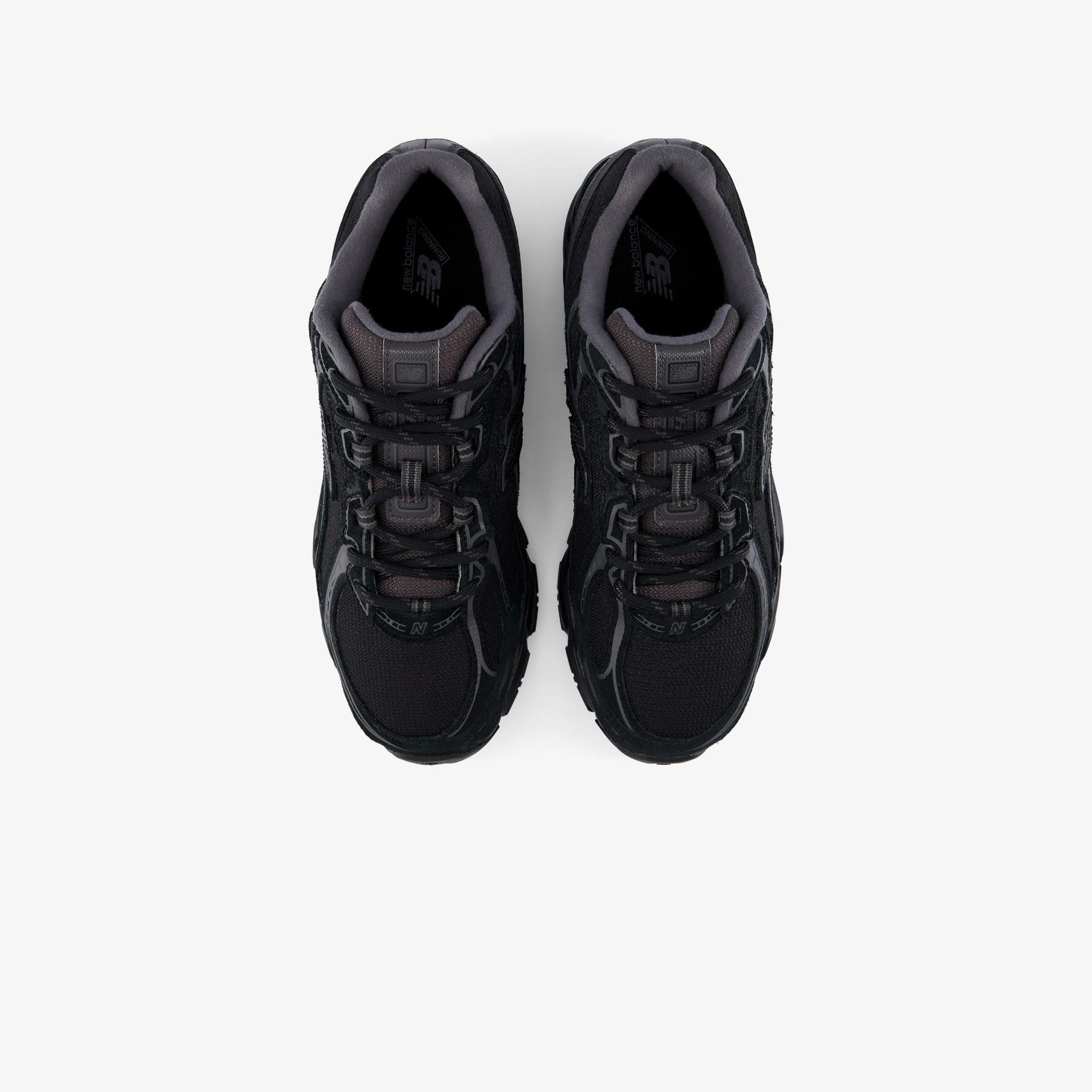 New Balance 740 Kadın Siyah Spor Ayakkabı
