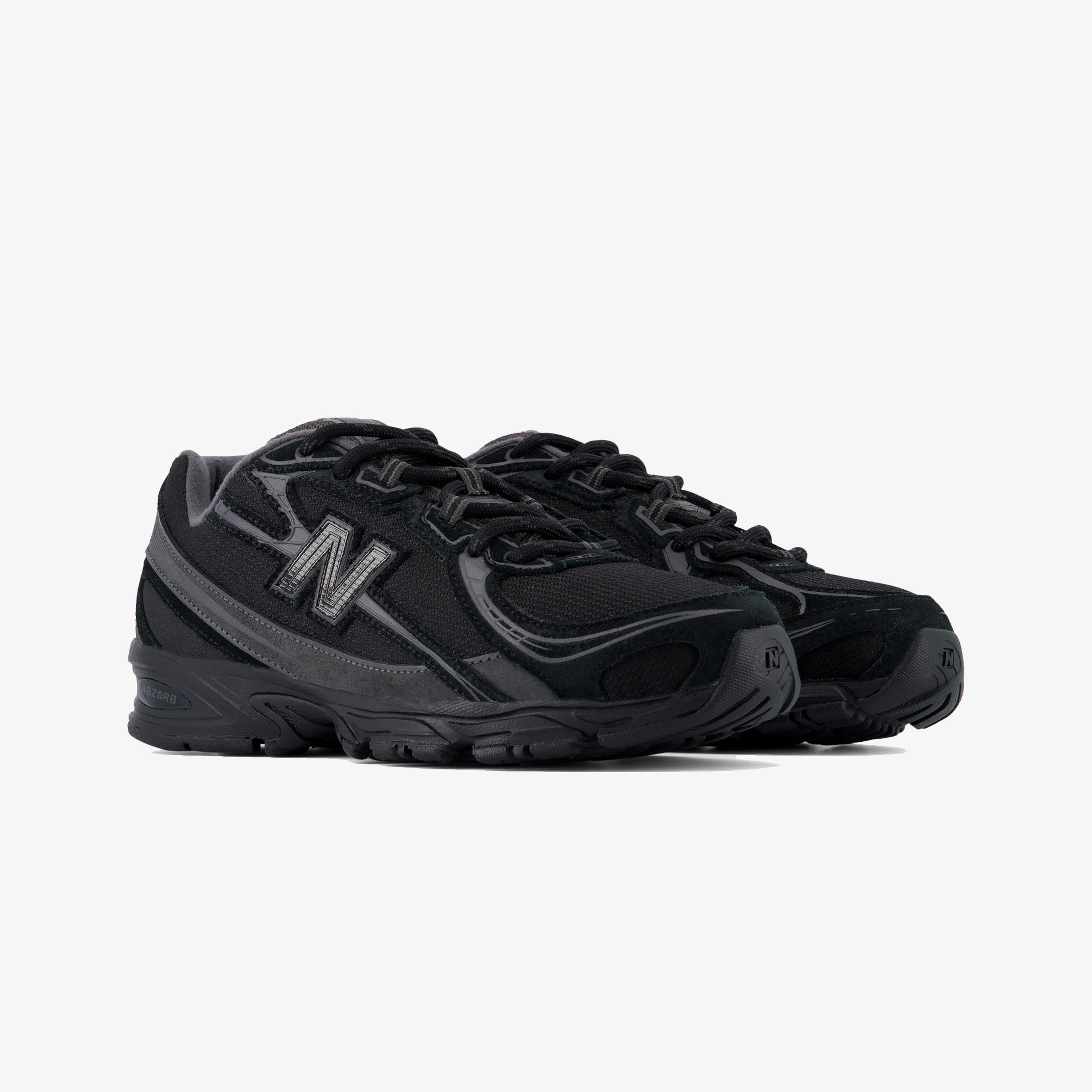 New Balance 740 Kadın Siyah Spor Ayakkabı