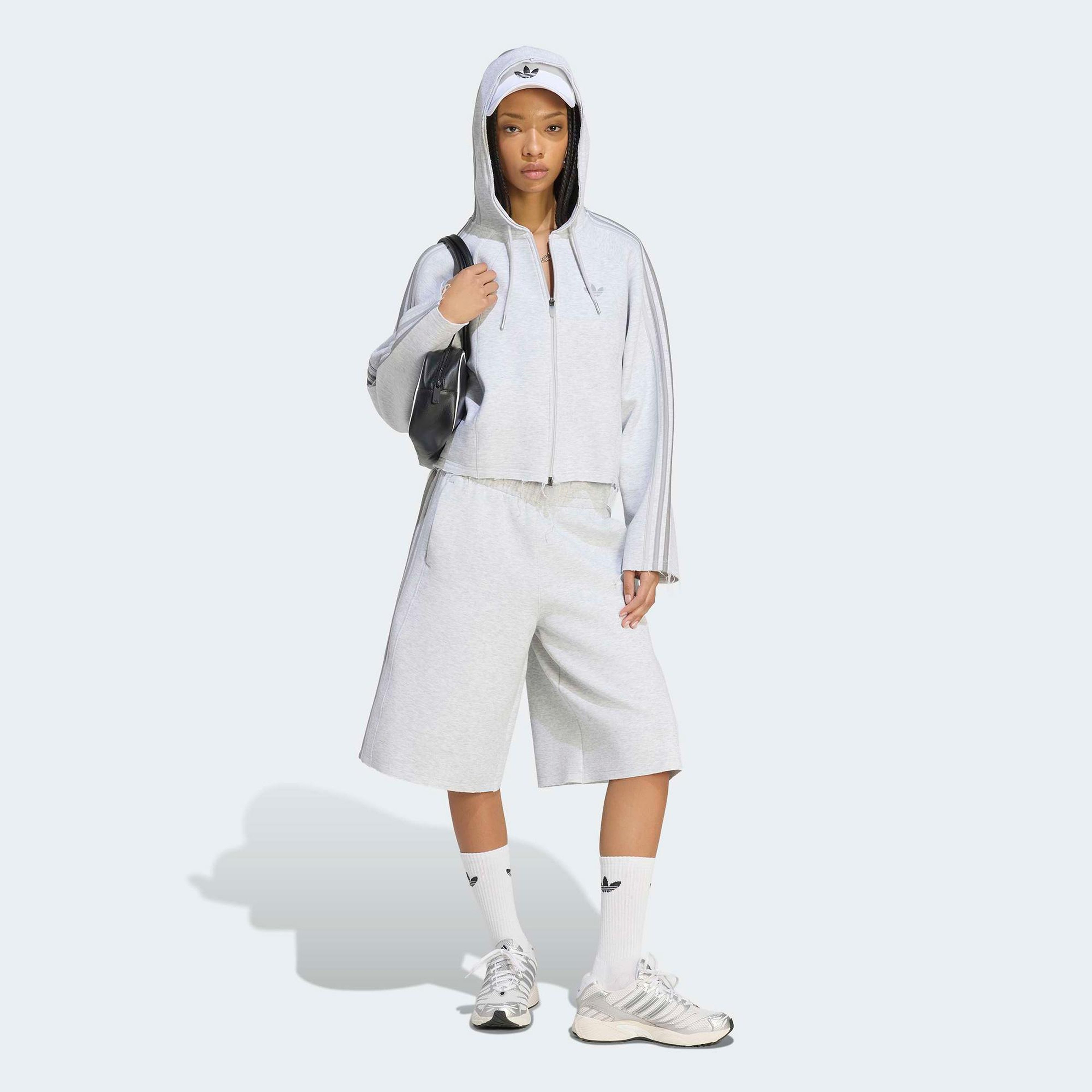 adidas Superstar Track 2.0 C Hoody Kadın Gri Sweatshirt