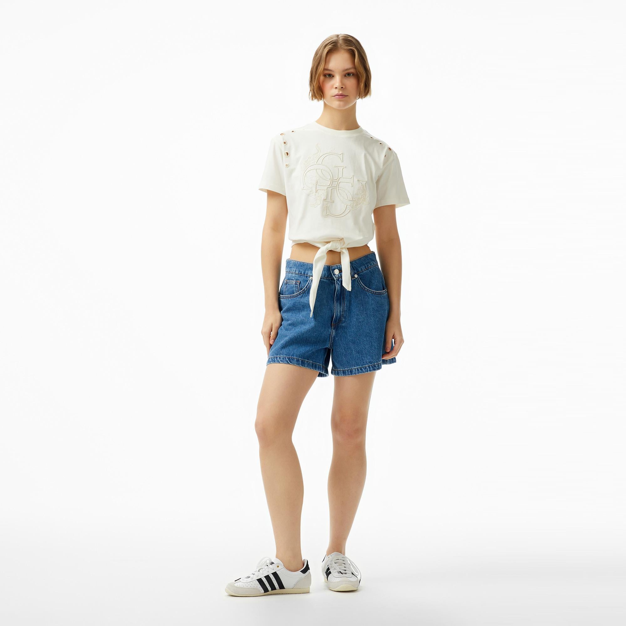 Guess Cn Eyelet Tone On Mid Organiceam 180 Kadın Beyaz T-Shirt