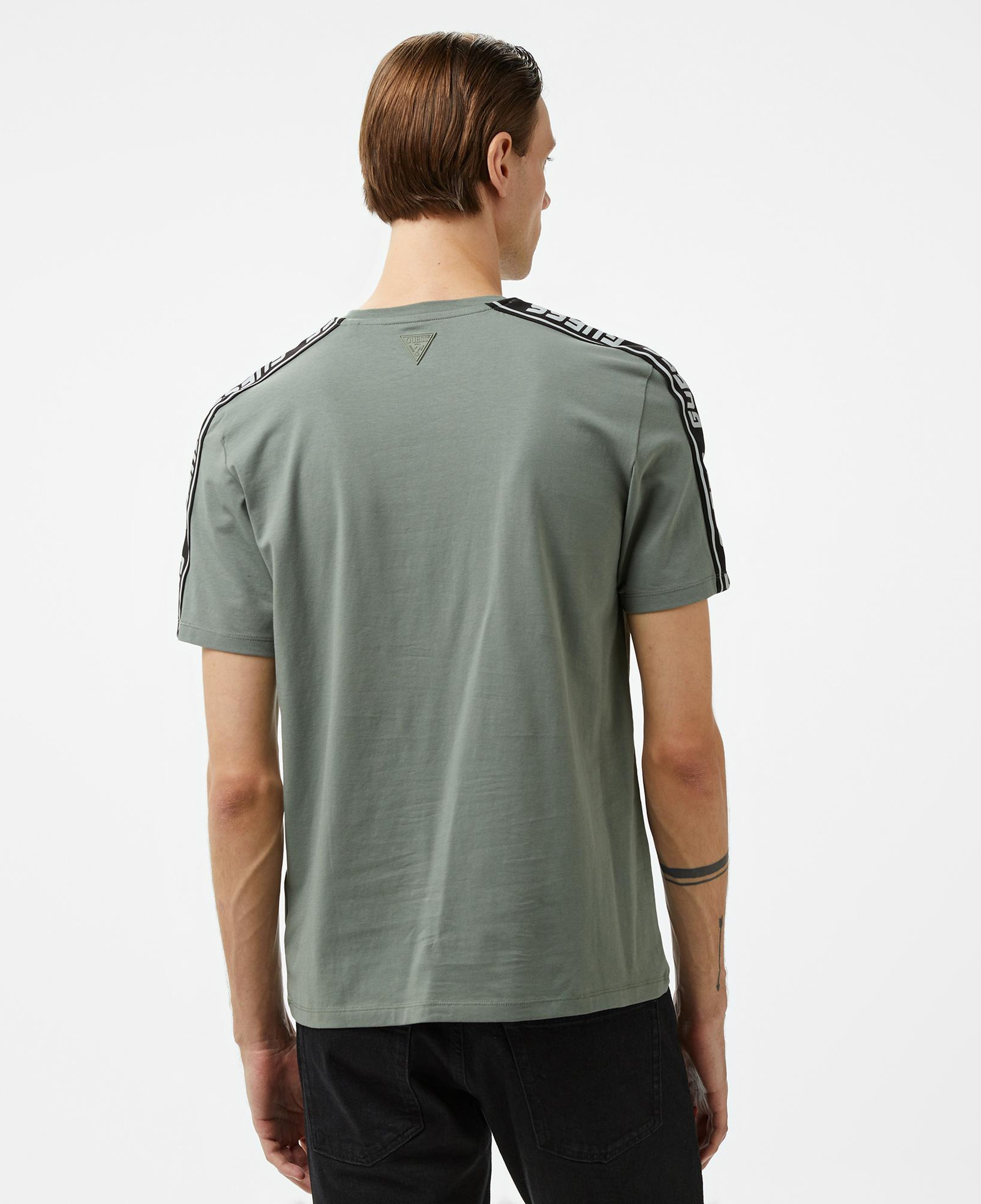 Guess Arlo Mid Organic Stretch Jersey 180 Erkek Haki T-Shirt