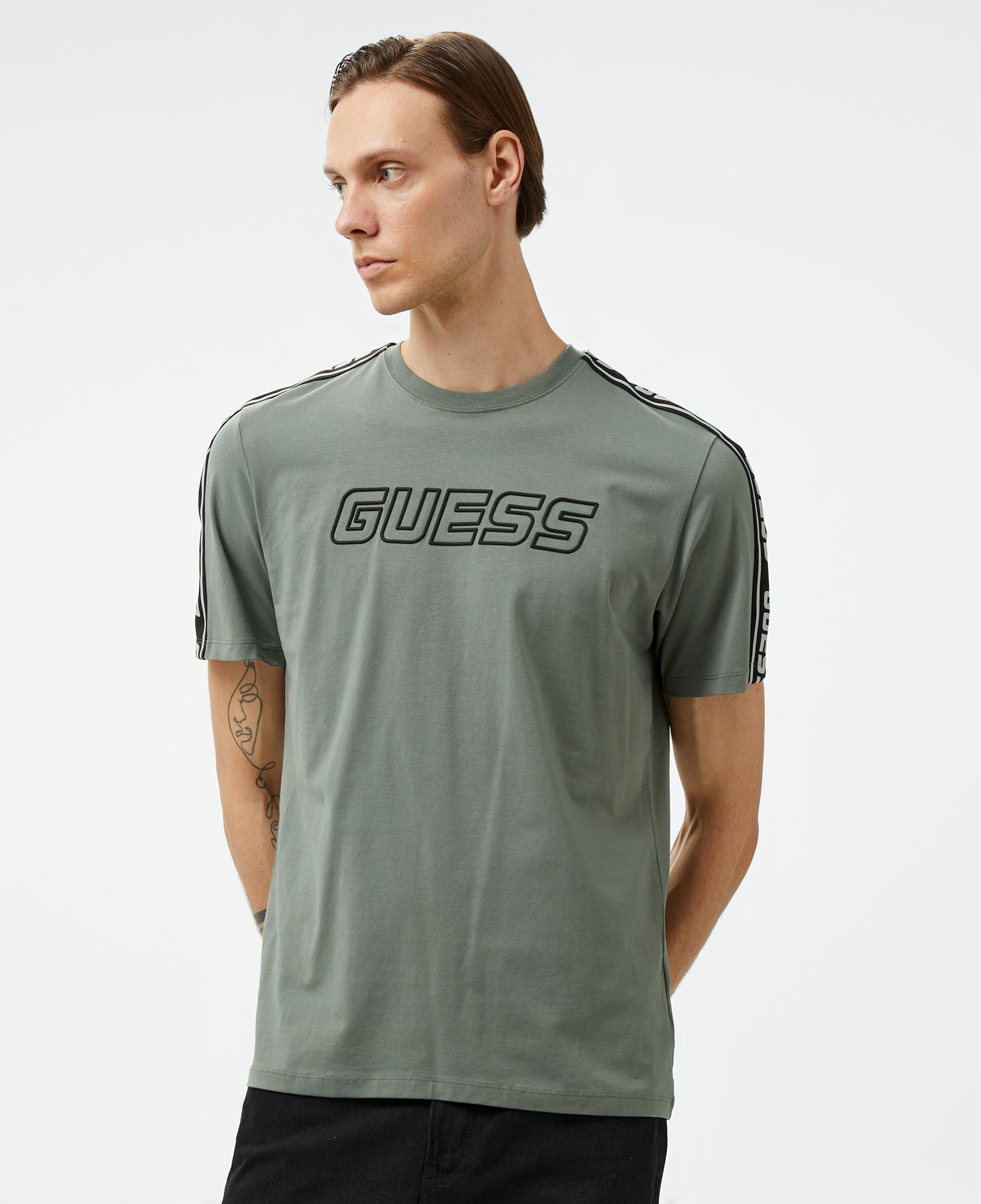 Guess Arlo Mid Organic Stretch Jersey 180 Erkek Haki T-Shirt