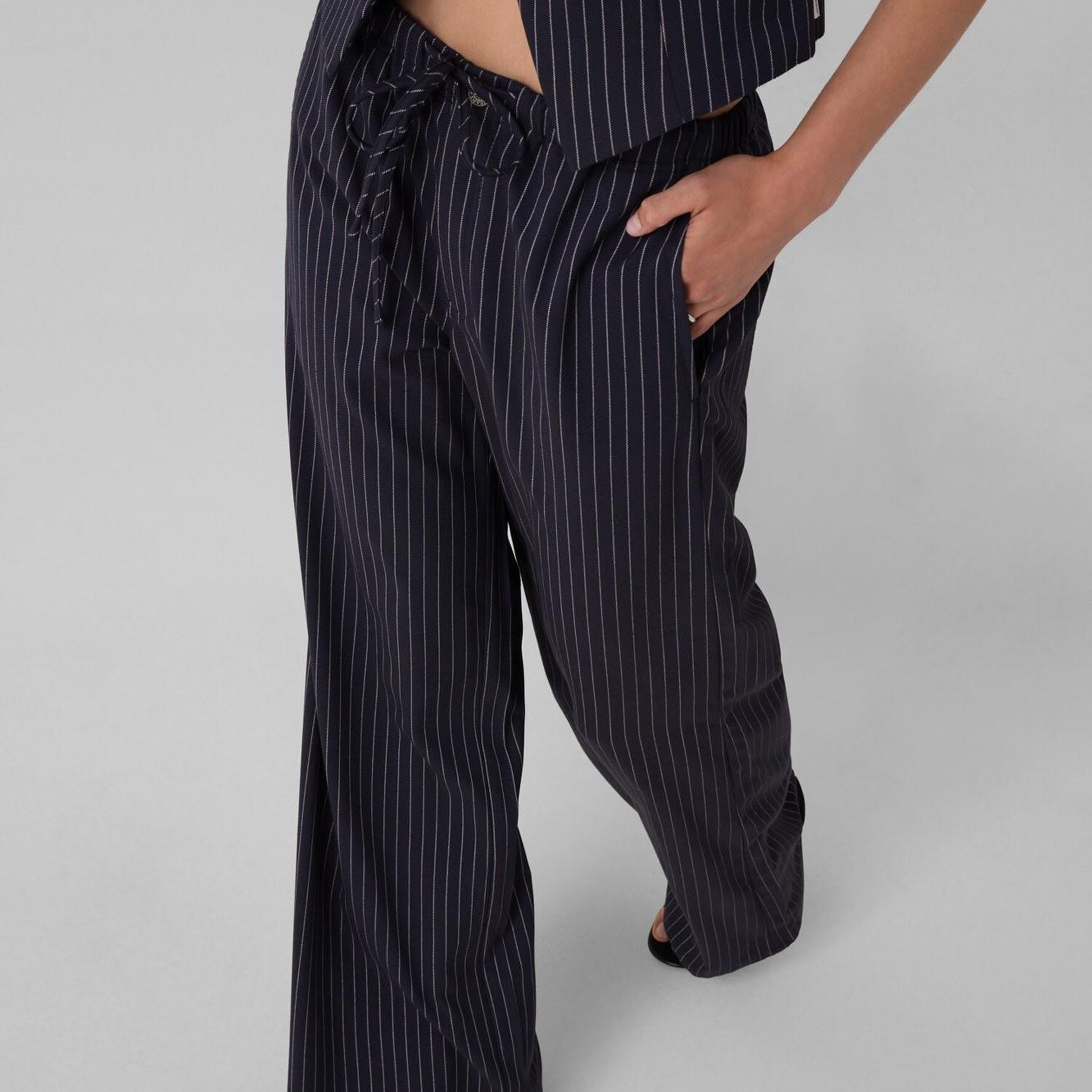 Guess Jeans Kadın Relaxed Fit Pantolon