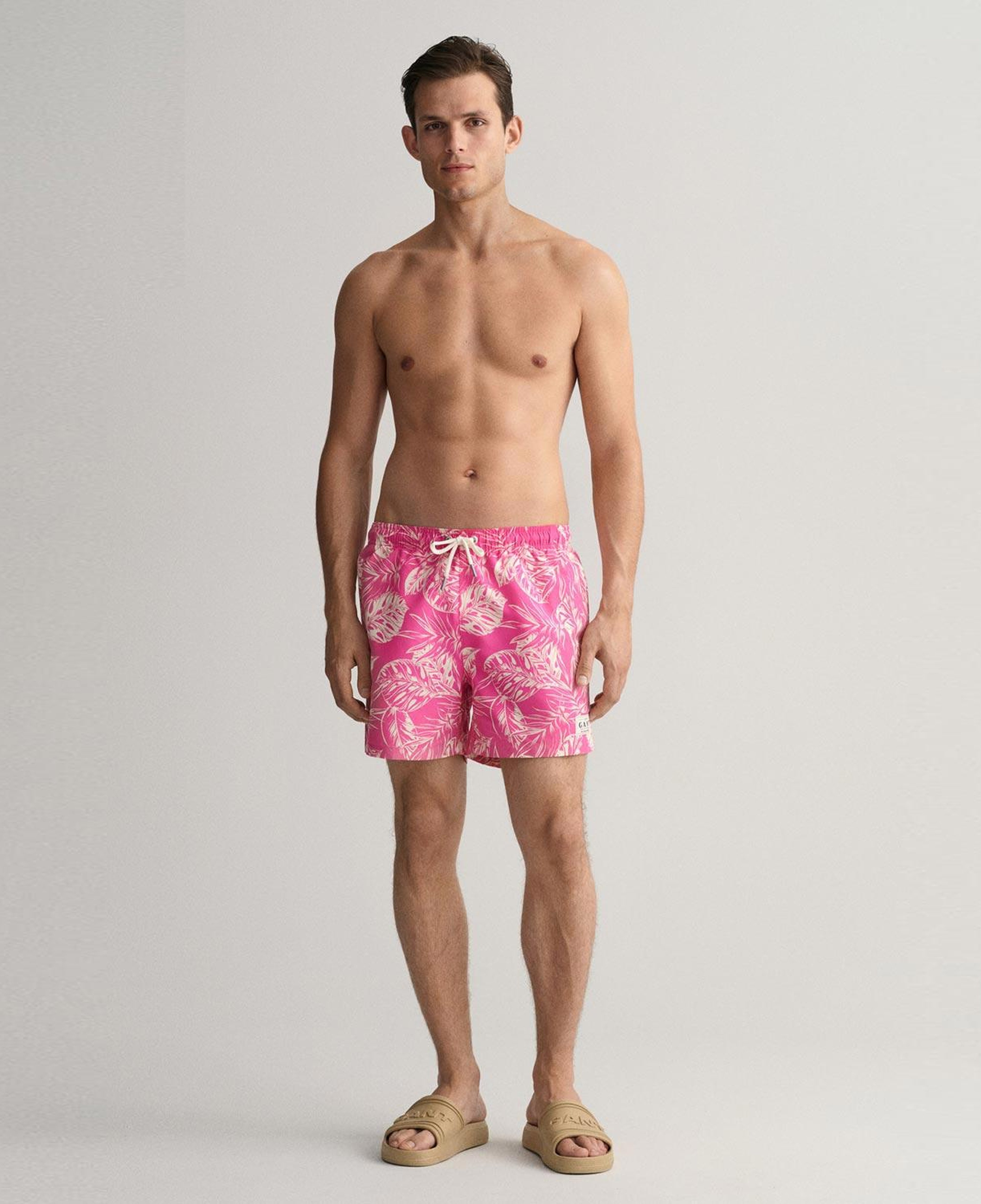 GANT Erkek Pembe Classic Fit Desenli Deniz Şortu